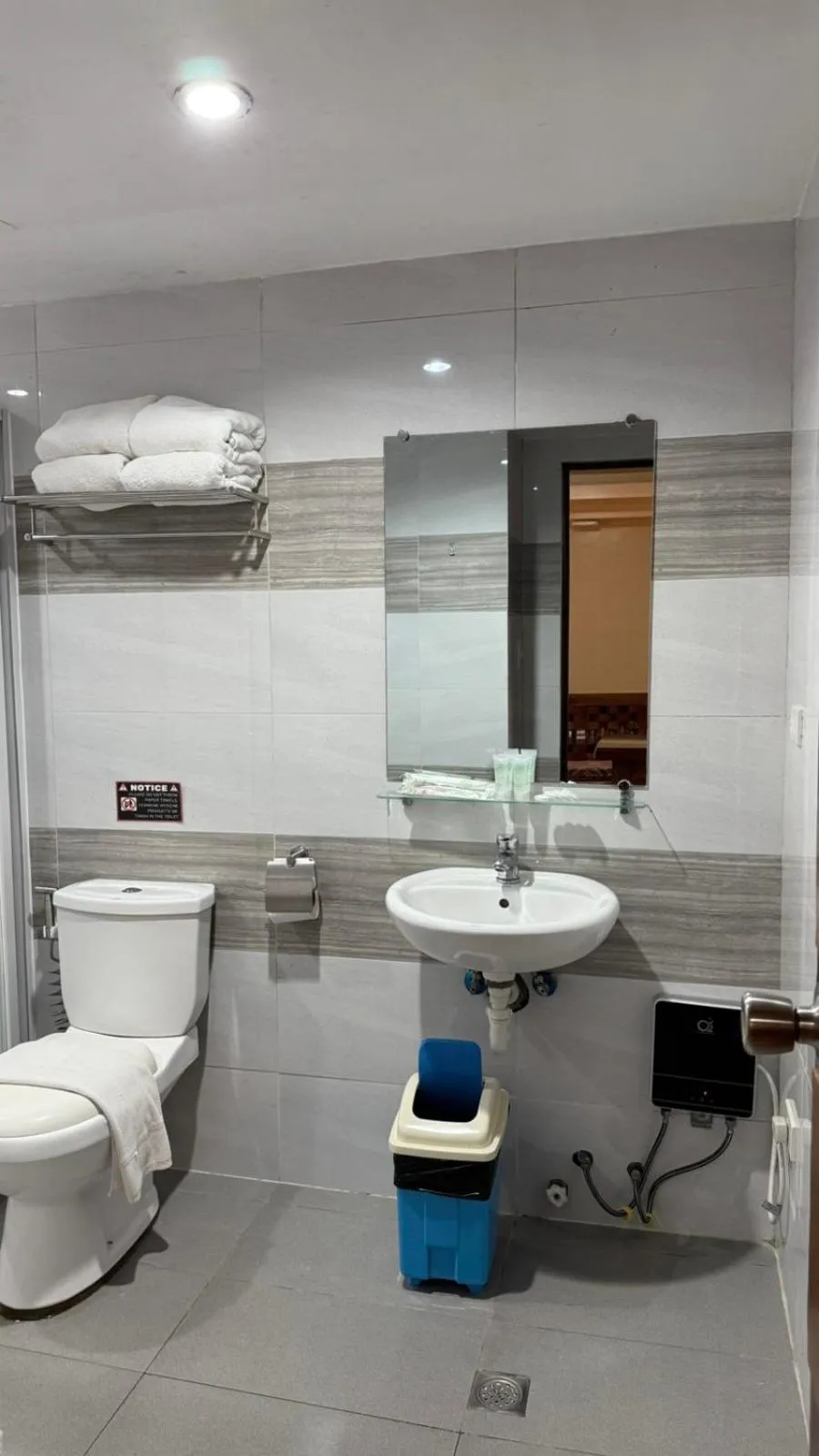 Elliannah Pines Hotel