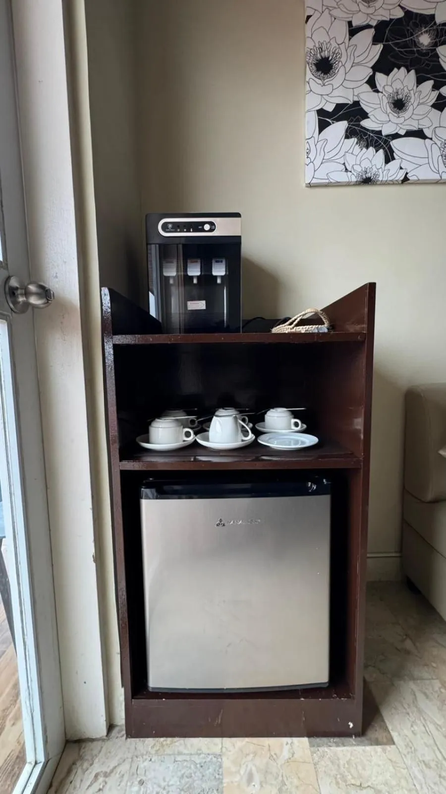 Elliannah Pines Hotel