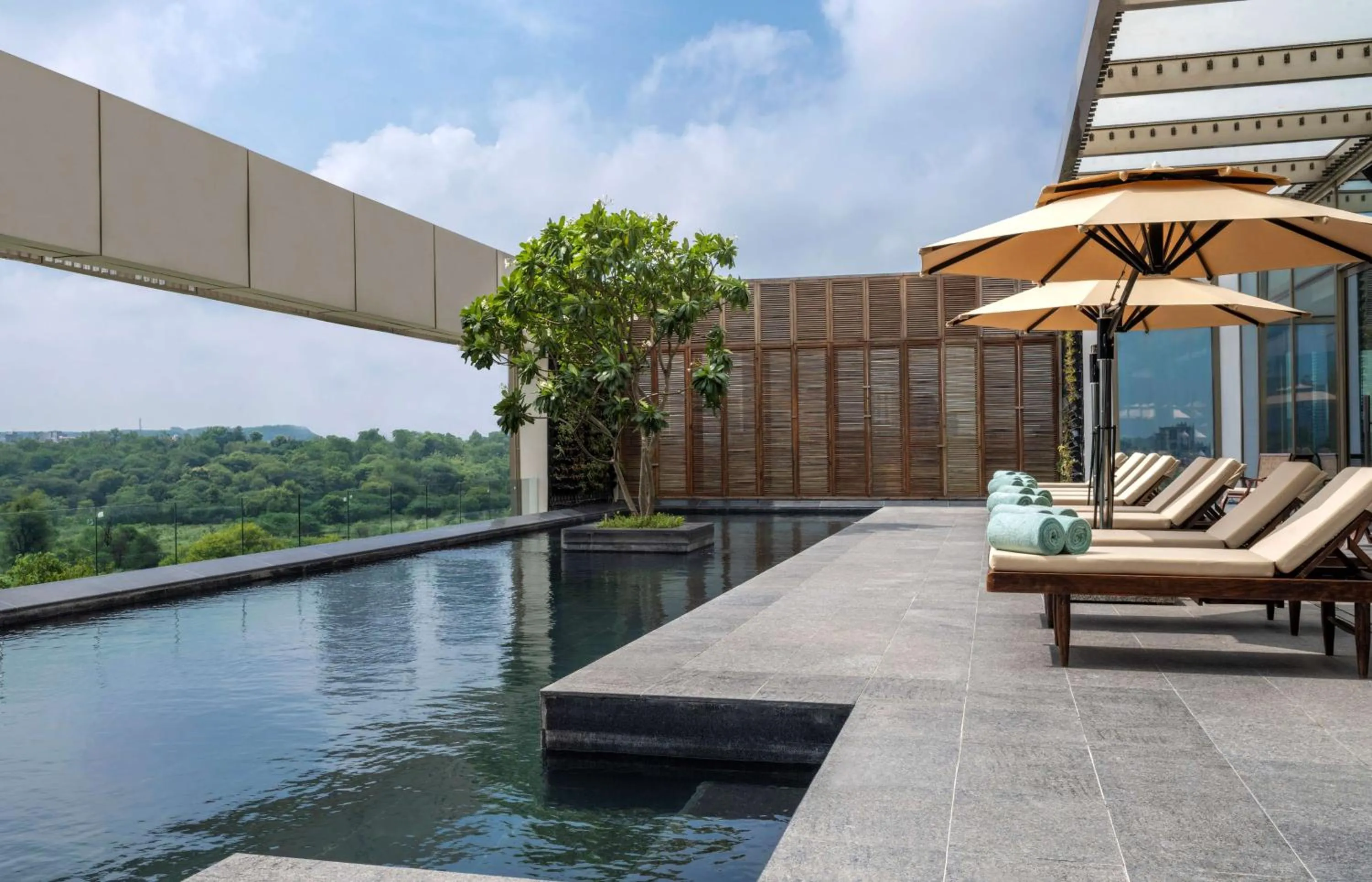 Swimming pool in Grand Hyatt Gurgaon