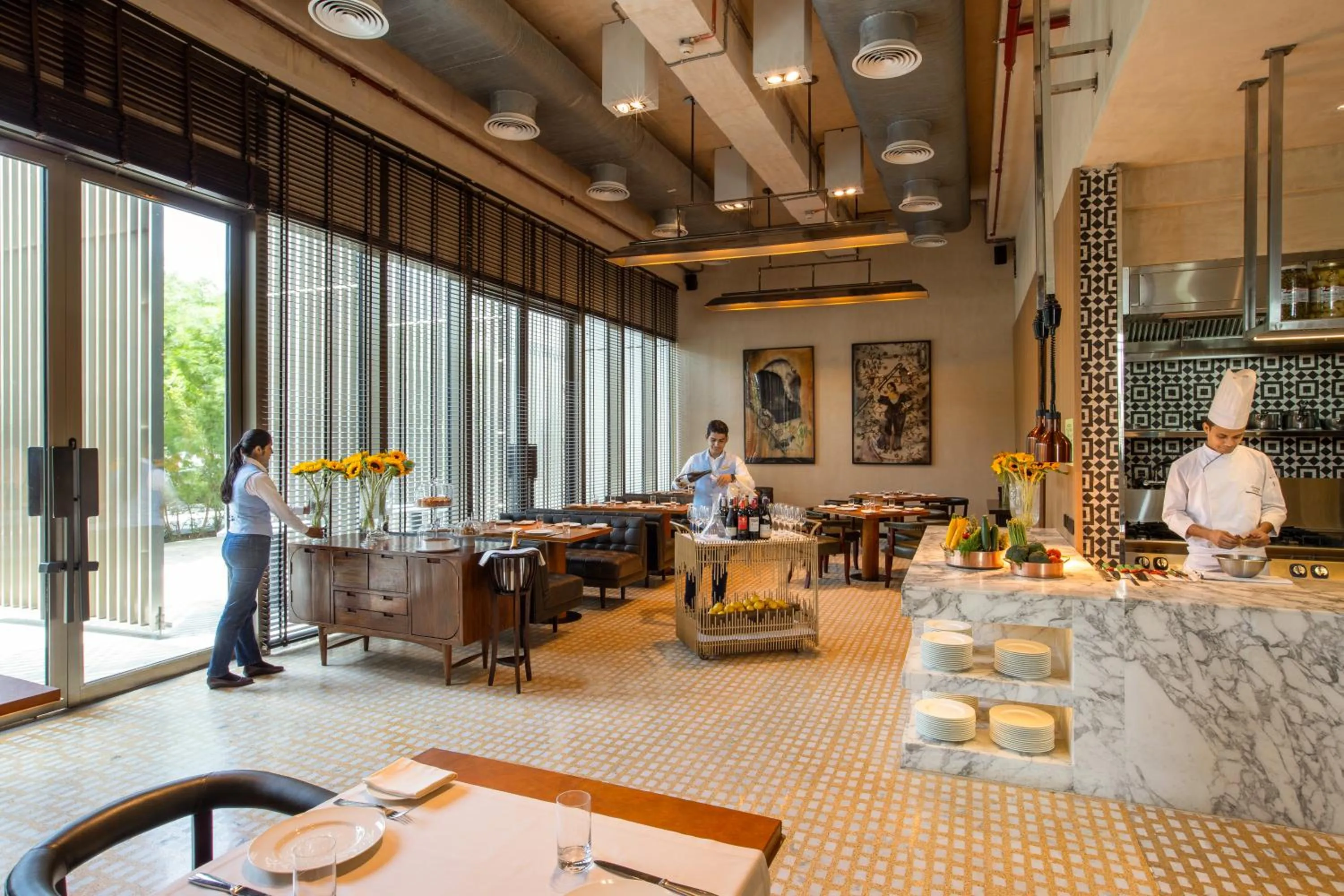 Restaurant/places to eat in Grand Hyatt Gurgaon
