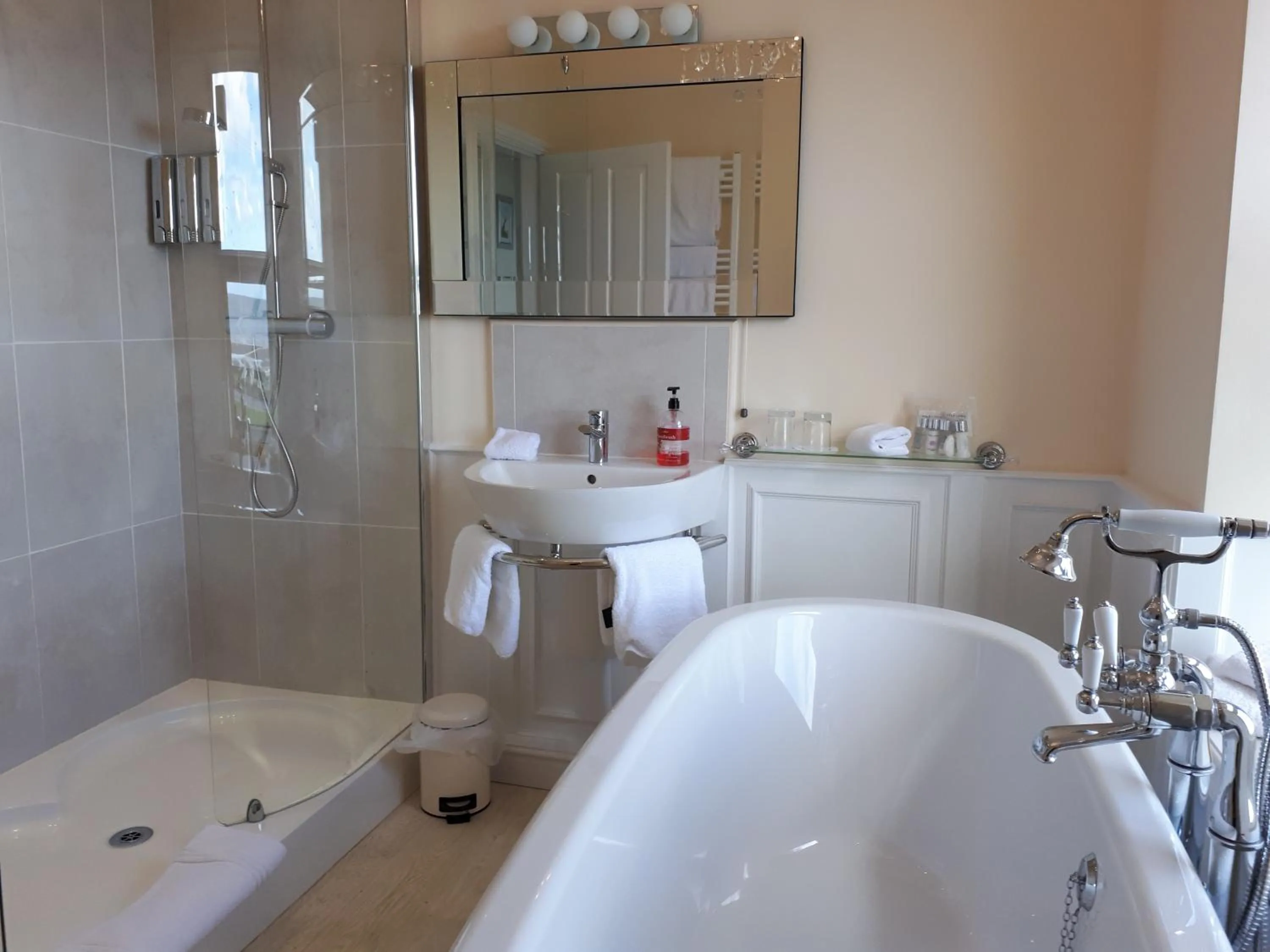 Bathroom in Min y Don Guest House