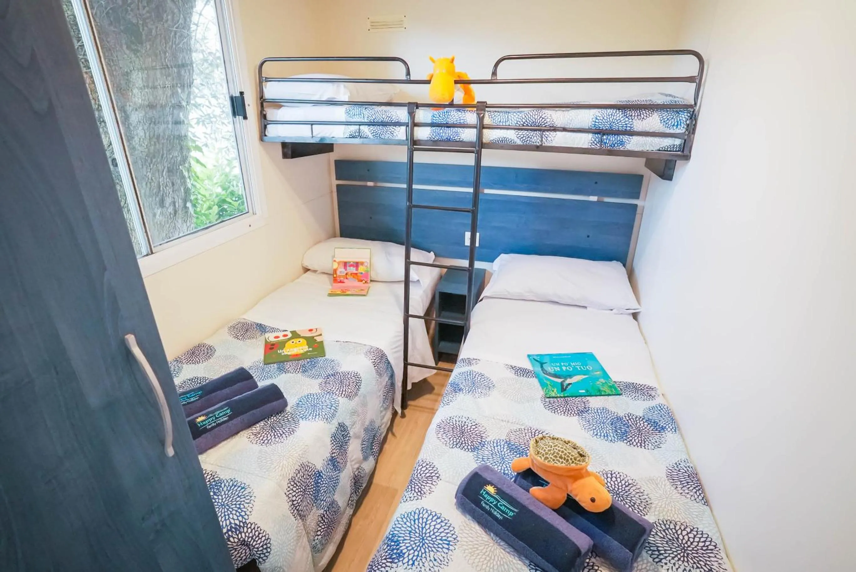 Bedroom, Bed in Happy Camp Mobile Homes in Brioni Sunny Camping