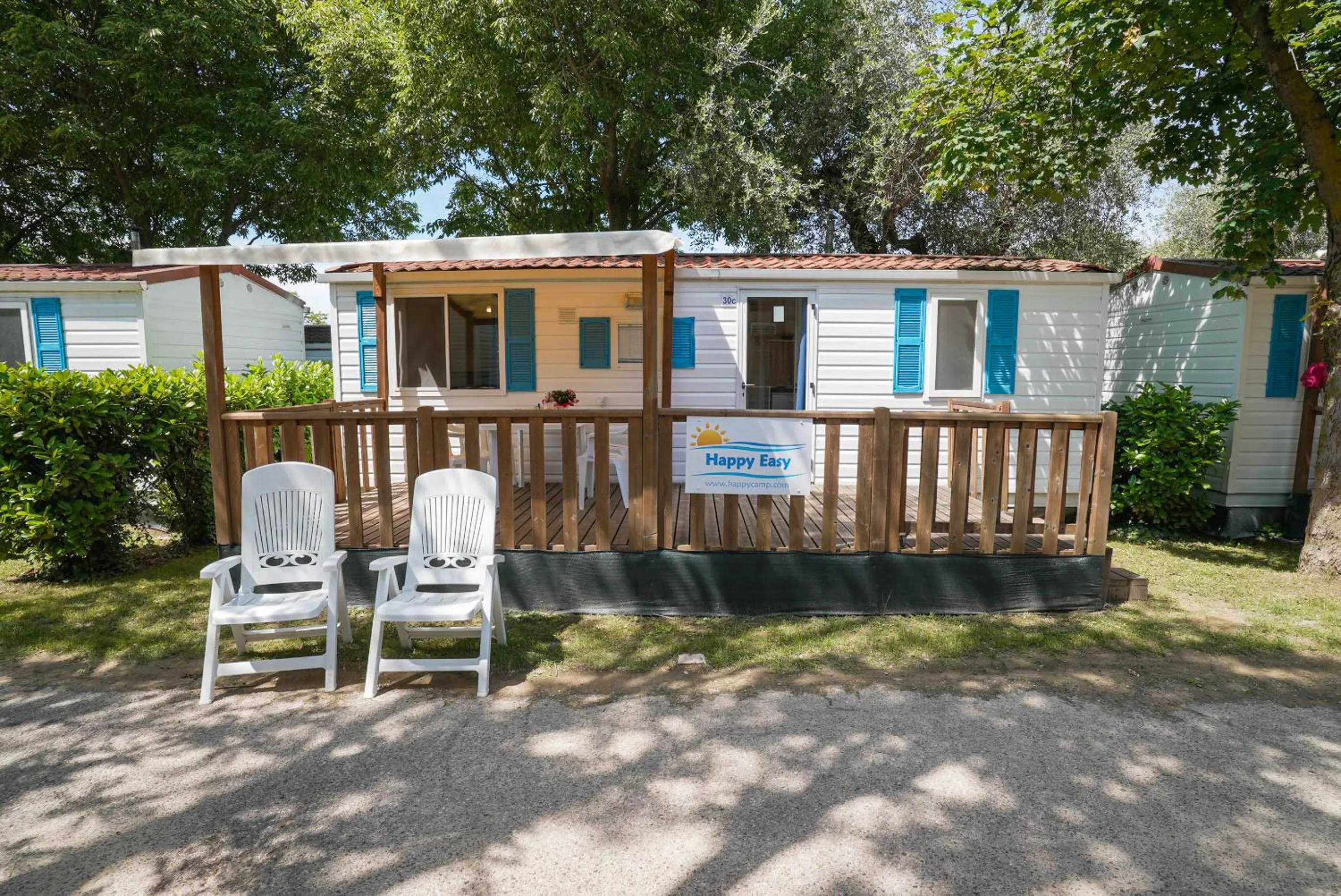Property building in Happy Camp Mobile Homes in Brioni Sunny Camping