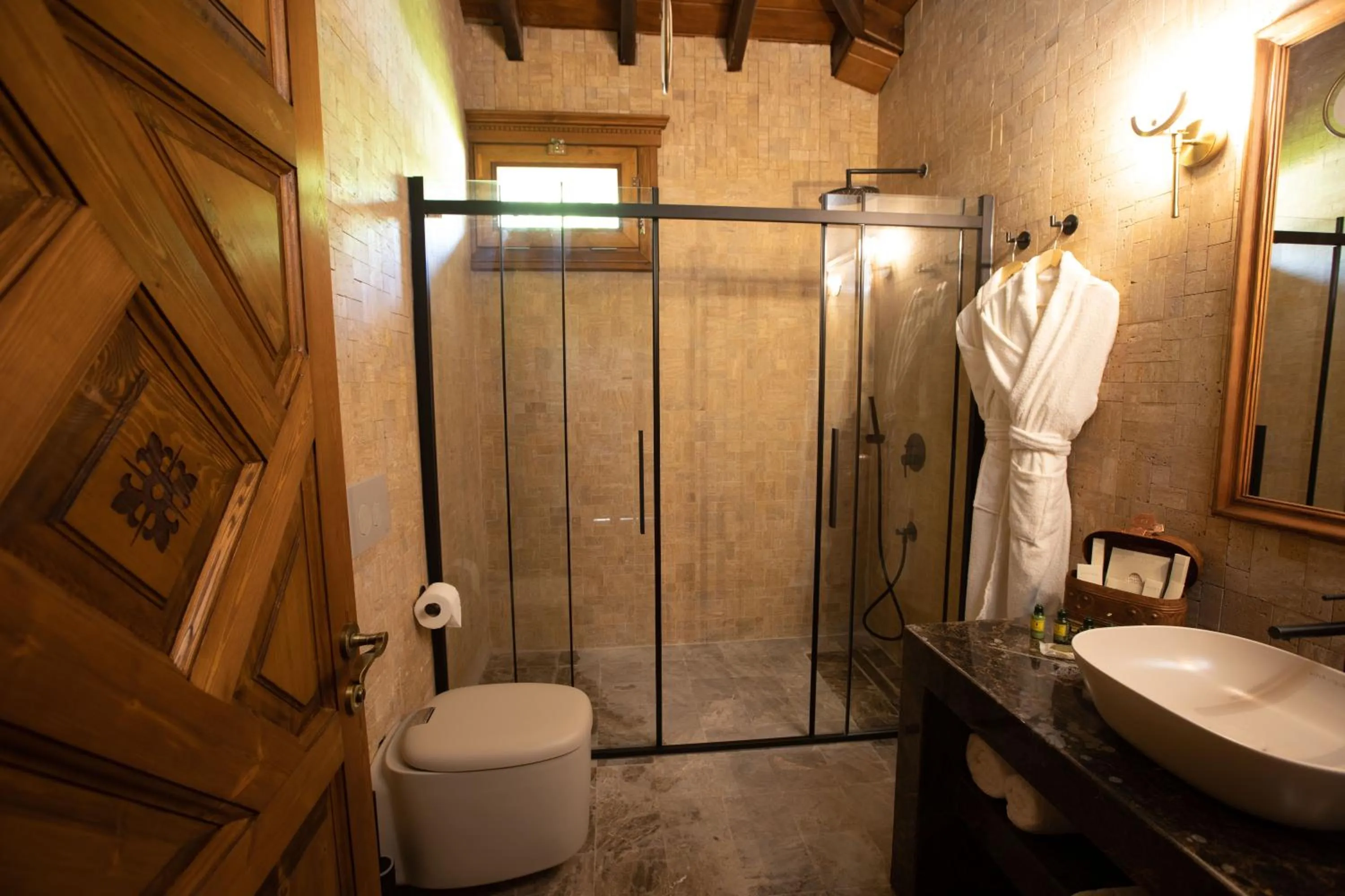 Shower in Casa Giallo Managed By Dedeman