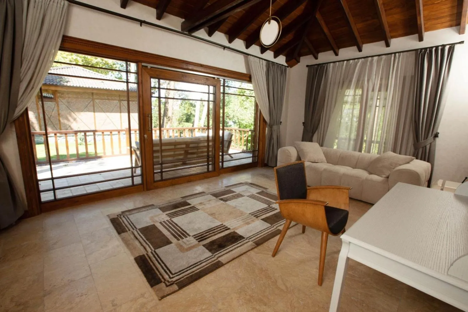 Day in Casa Giallo Managed By Dedeman