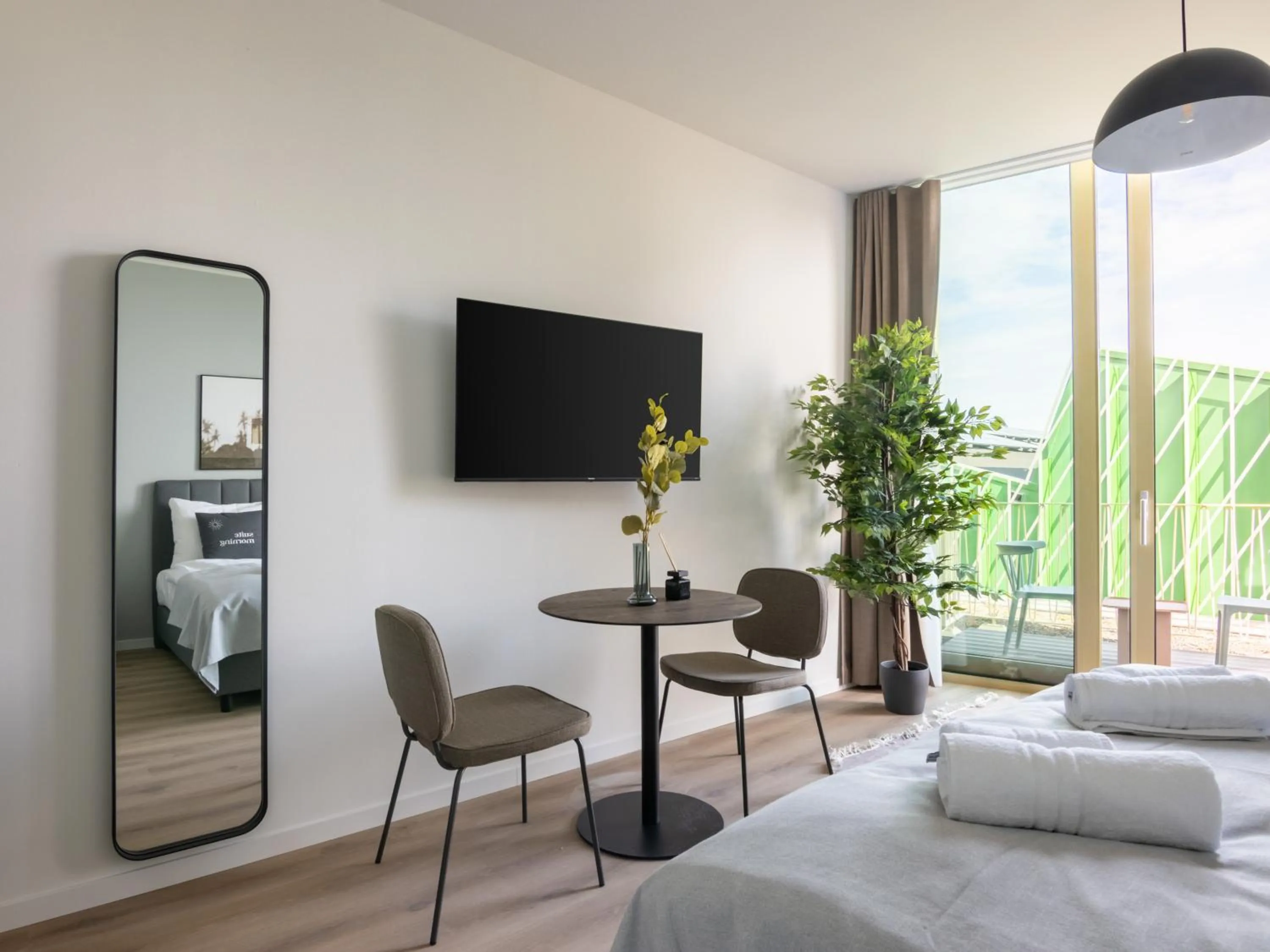 Bed in Limehome Eindhoven Gashouder