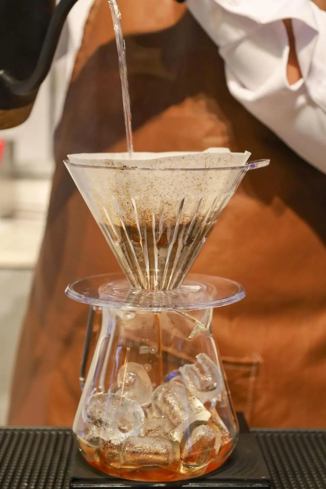 Restaurant/places to eat in Eliana Hotel