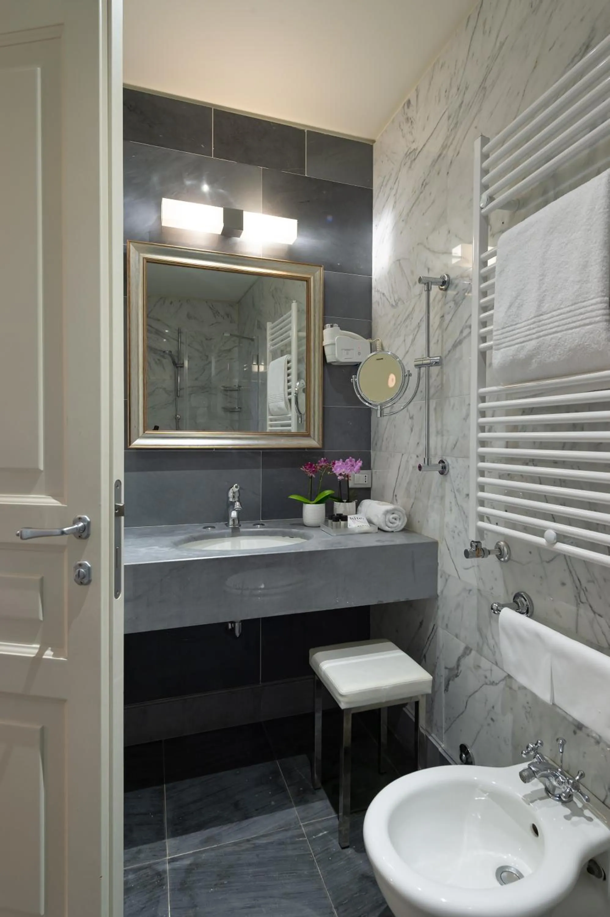 Bathroom in Hotel Principe Torlonia