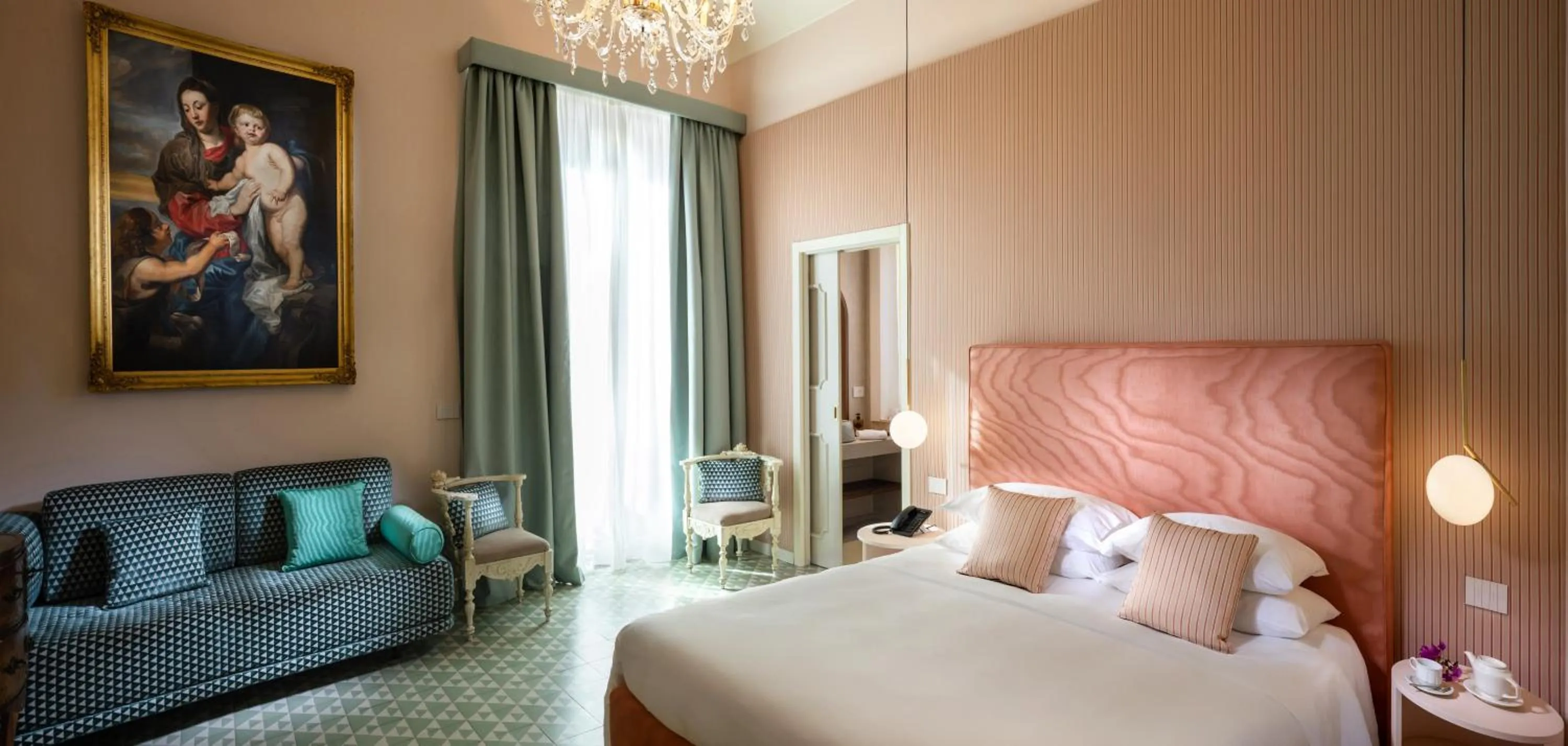 Photo of the whole room, Bed in Hotel Villa Taormina