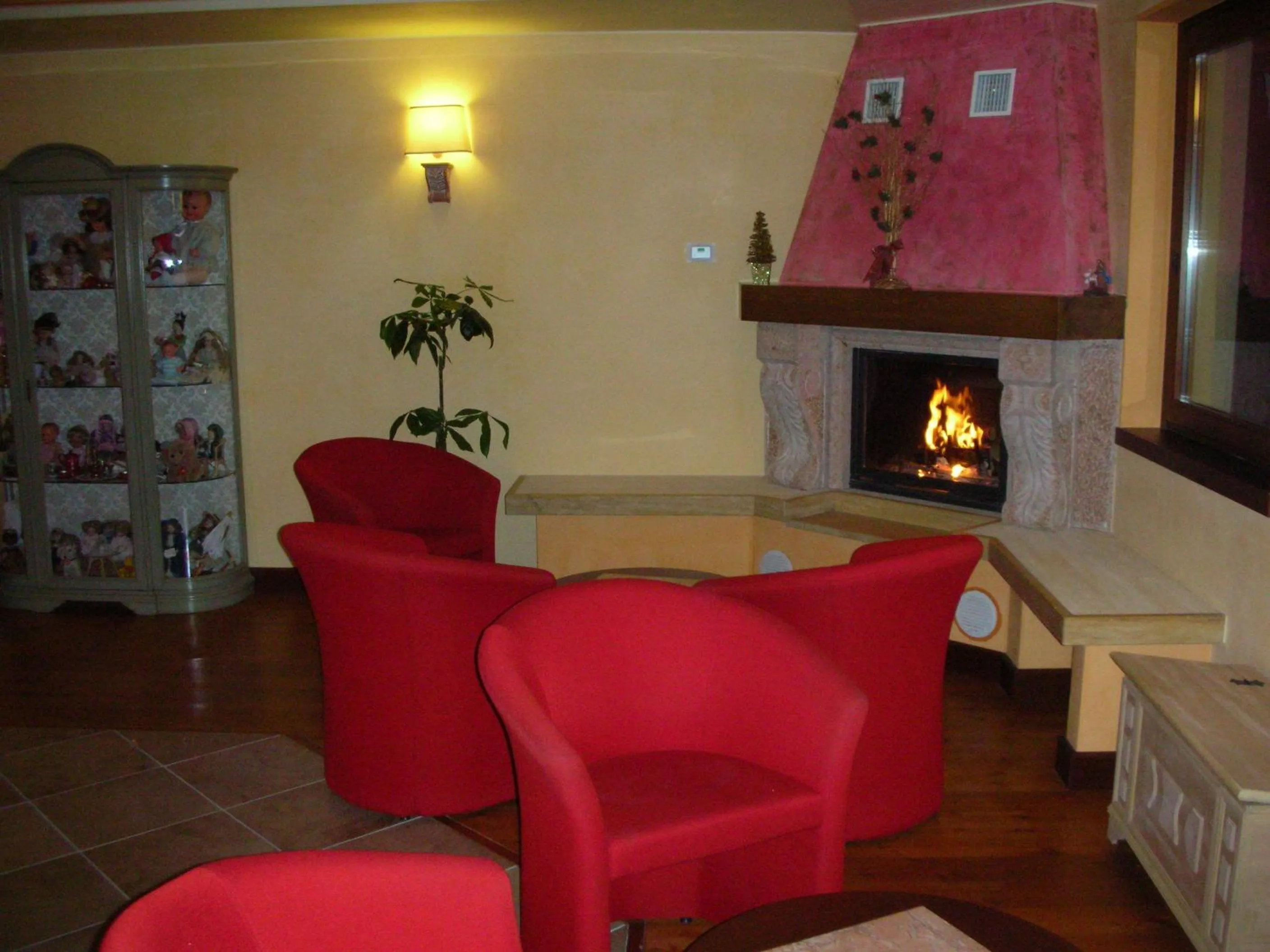 Communal lounge/ TV room in Hotel Conca Verde