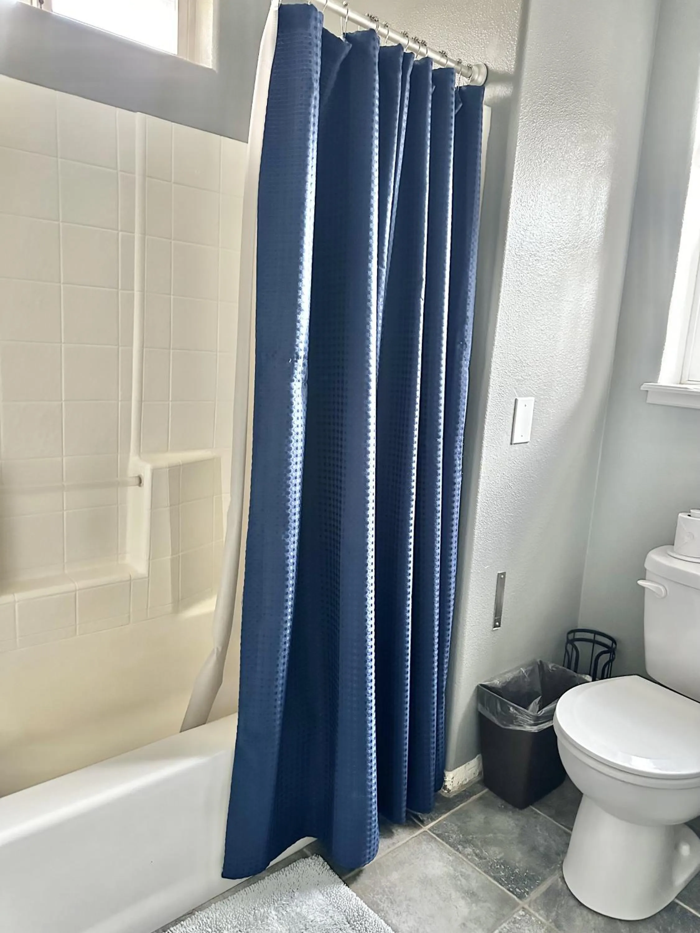 Chef's Kitchen Pool Bright, Spacious 4 Bed