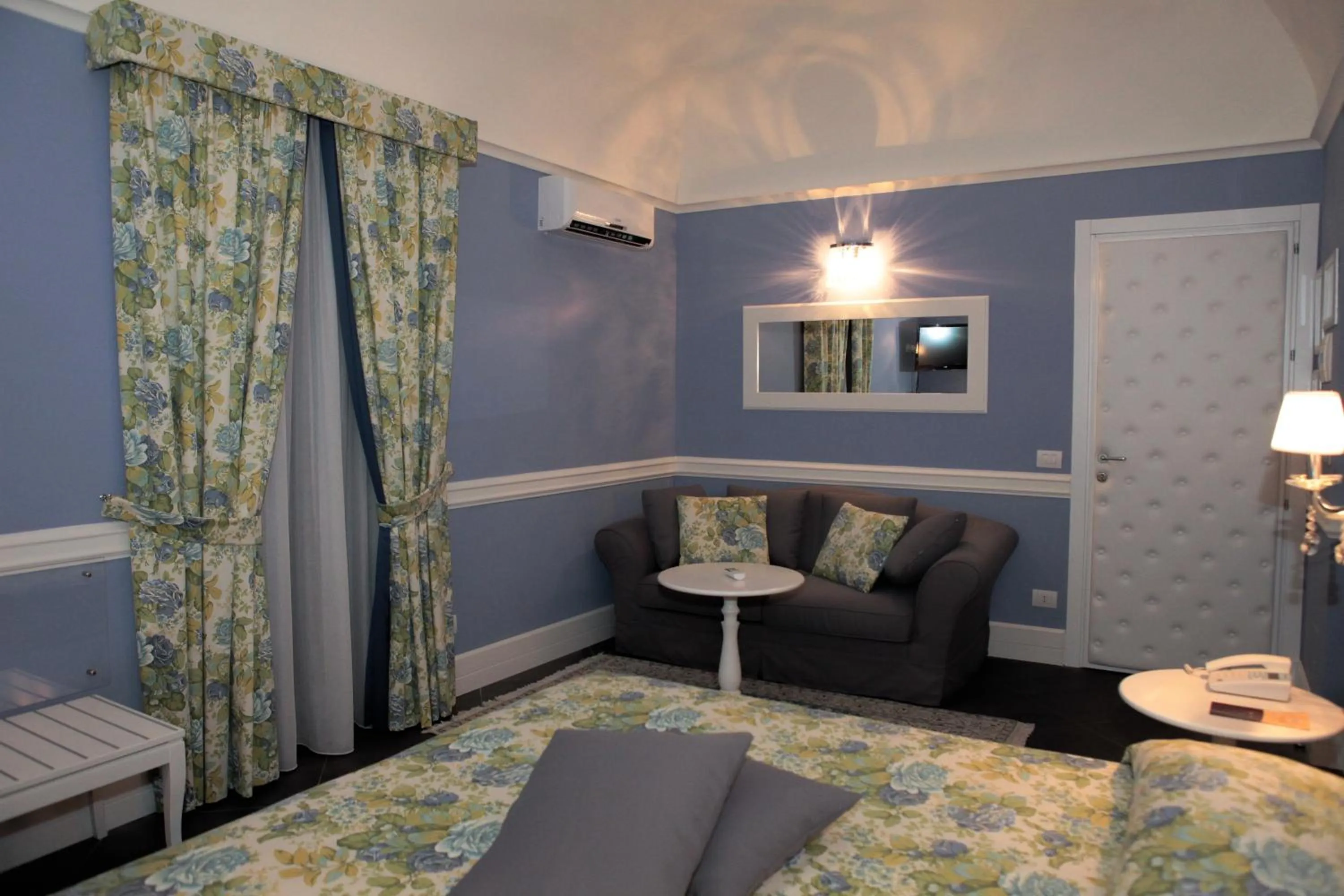 Bed in Hotel Il Barocco