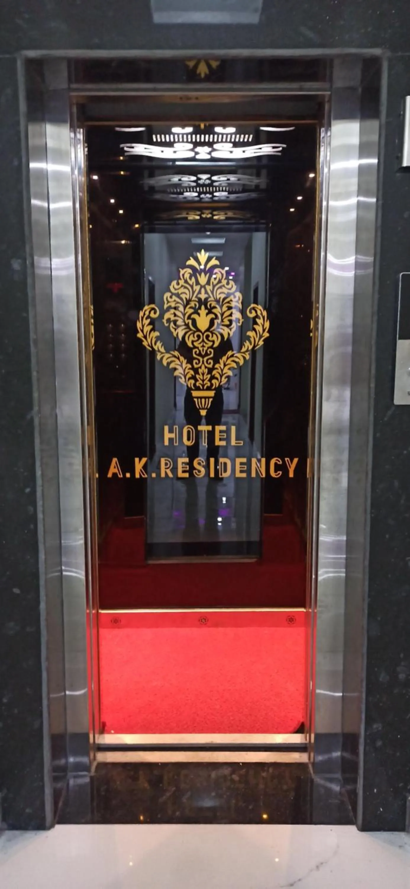 elevator in AK Residency