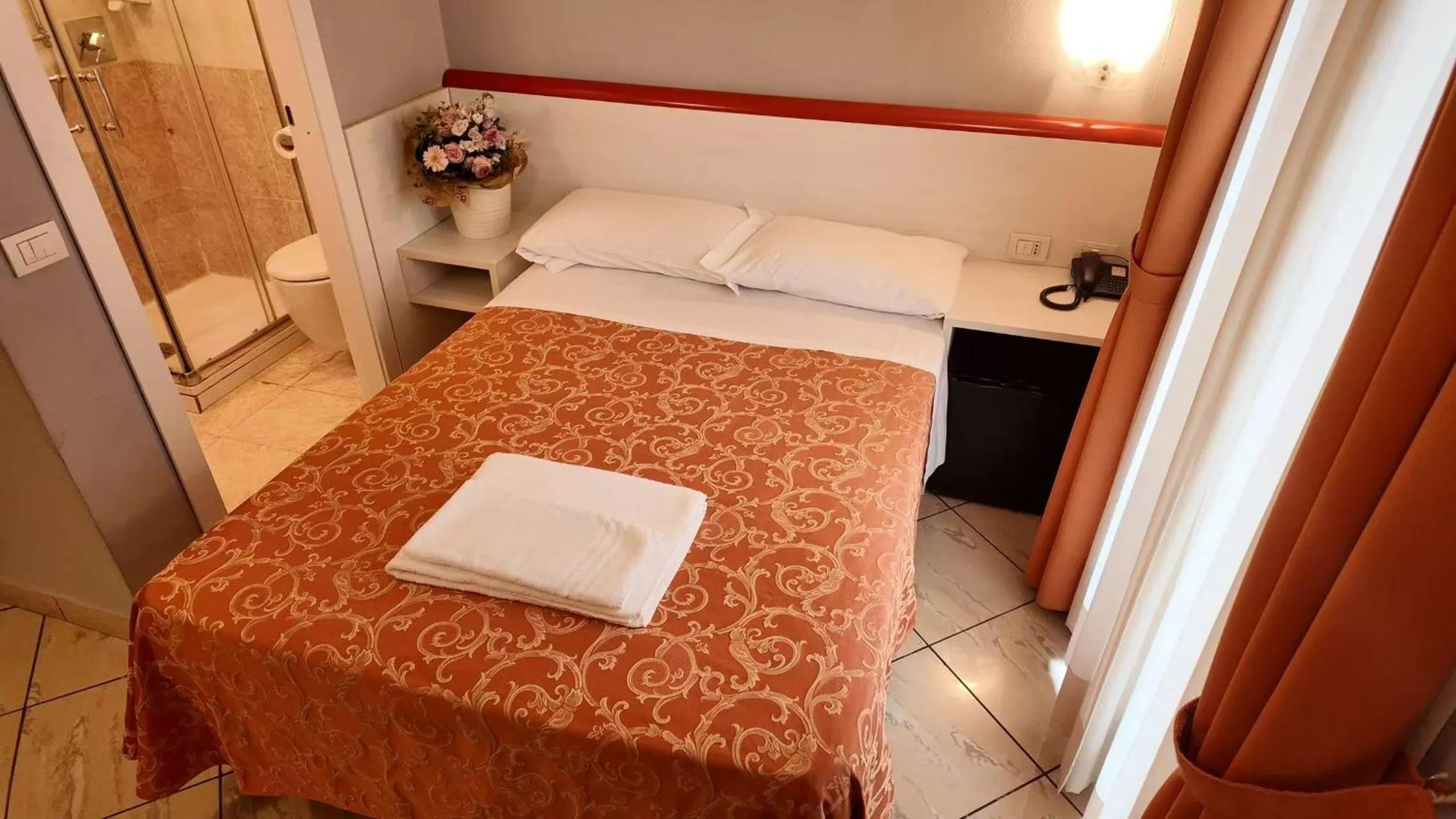 Bedroom, Bed in Hotel Brianza