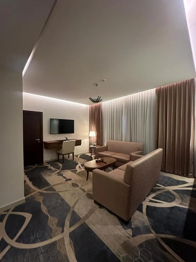 Living room, Bed in فندق الضليعة