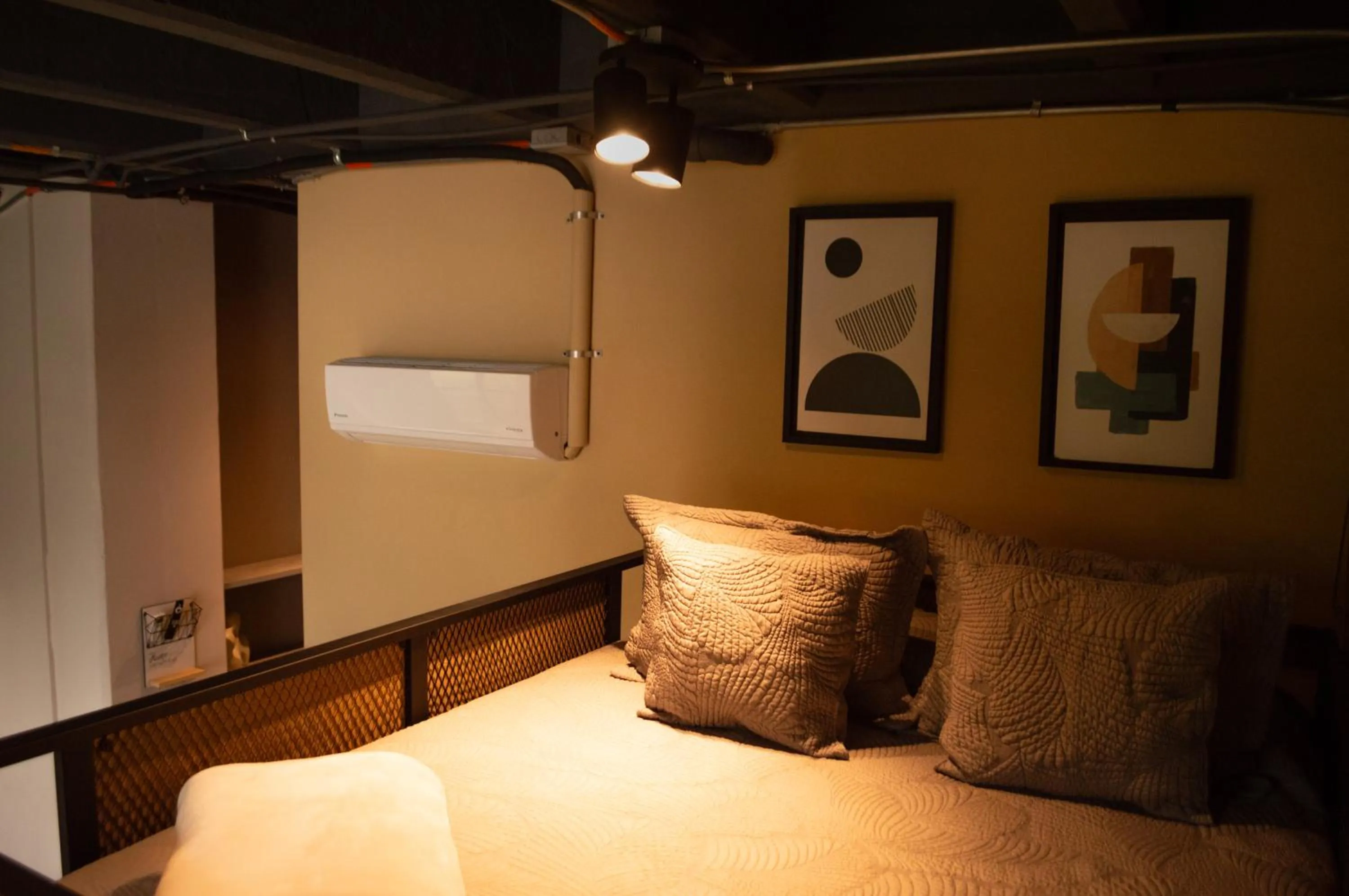 Bed in Royal Living Poblado