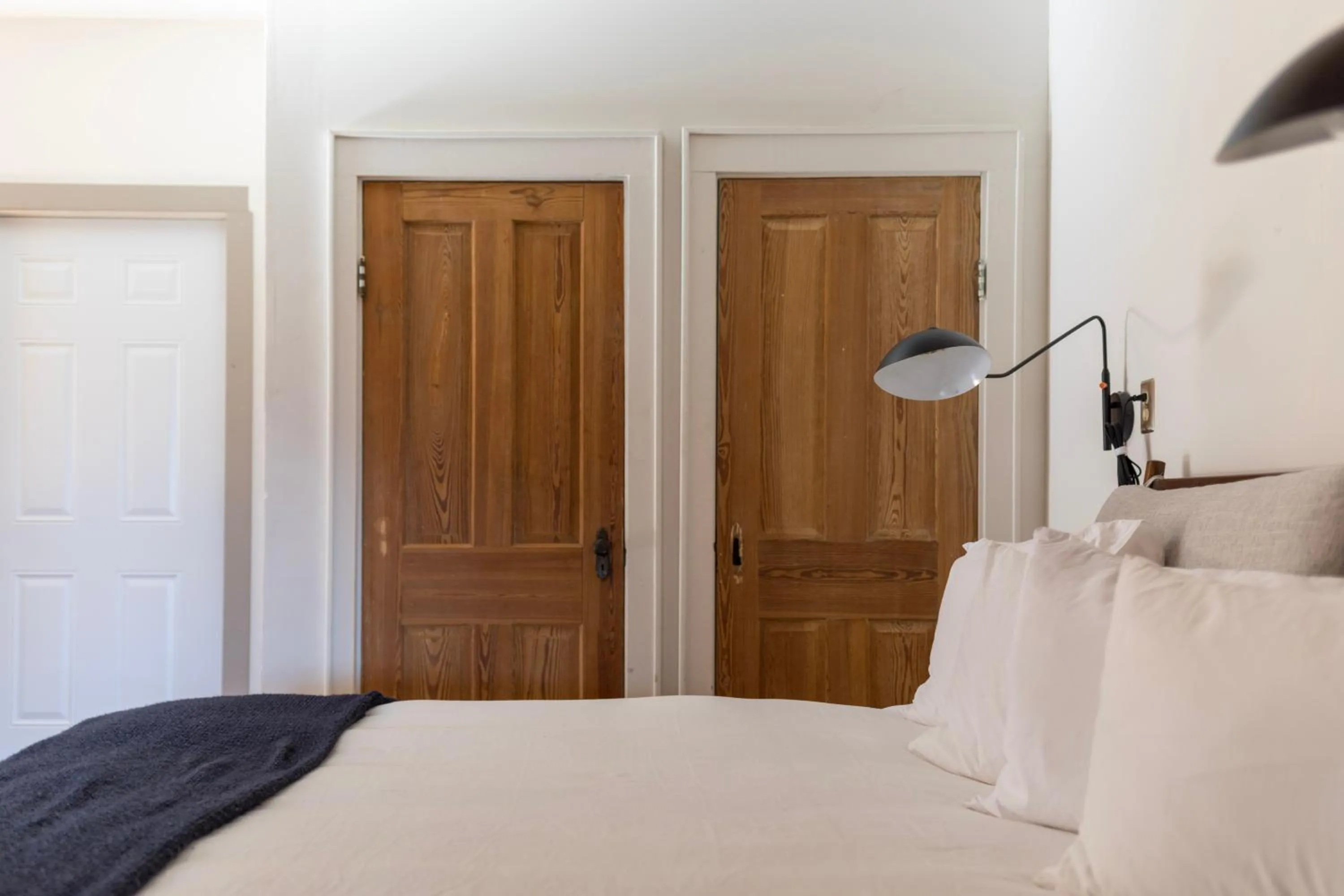 Bedroom, Bed in The Edelweiss Estate - Mountain Views