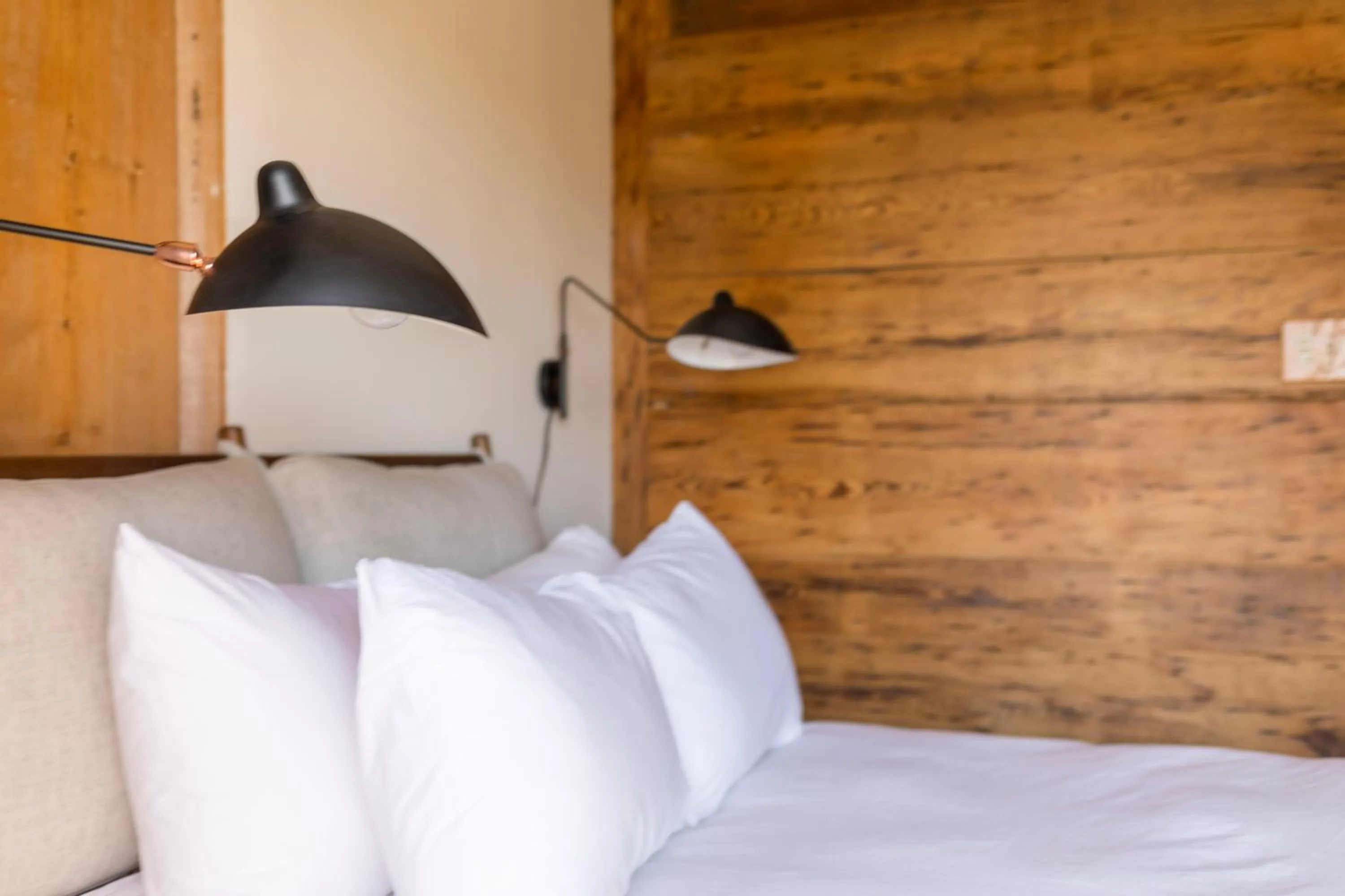 Bedroom, Bed in The Edelweiss Estate - Mountain Views