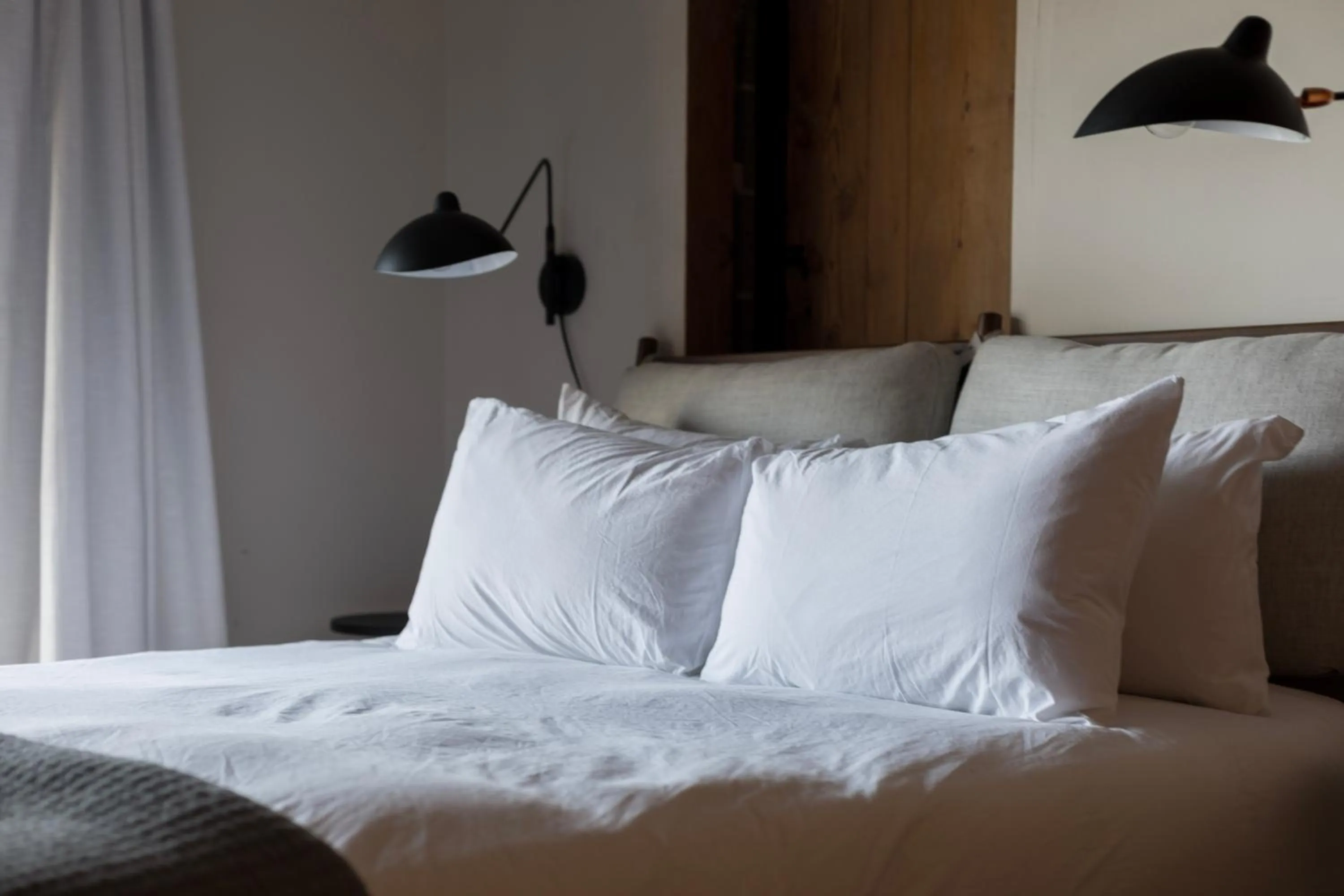 Bedroom, Bed in The Edelweiss Estate - Mountain Views