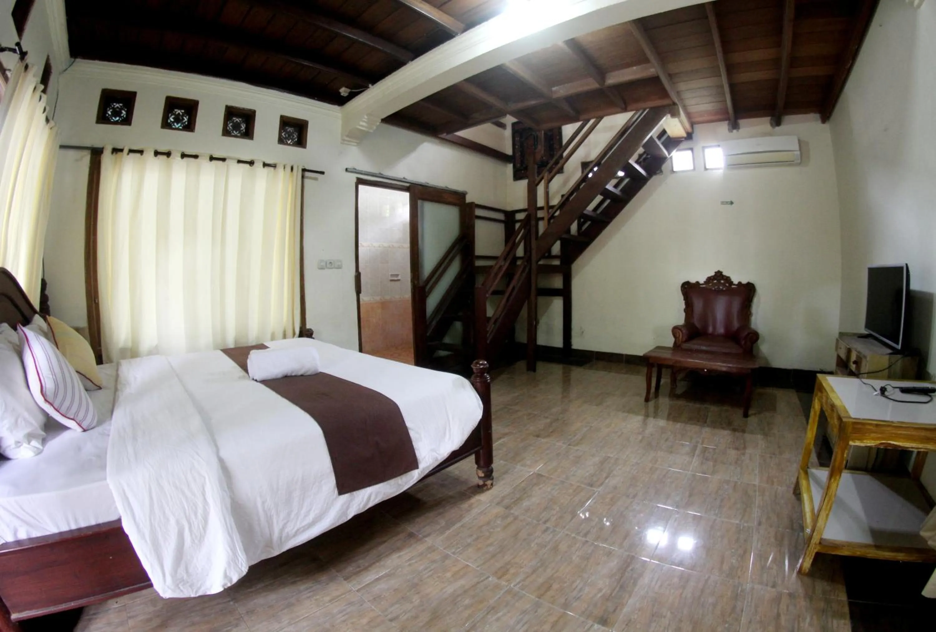 Photo of the whole room, Bed in Gili Beach Wind
