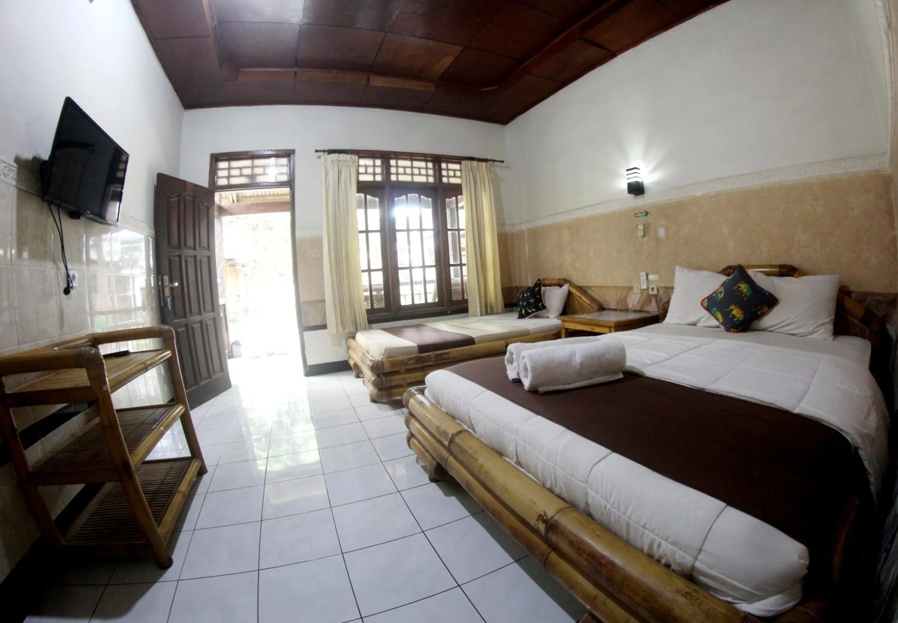 Photo of the whole room, Bed in Gili Beach Wind