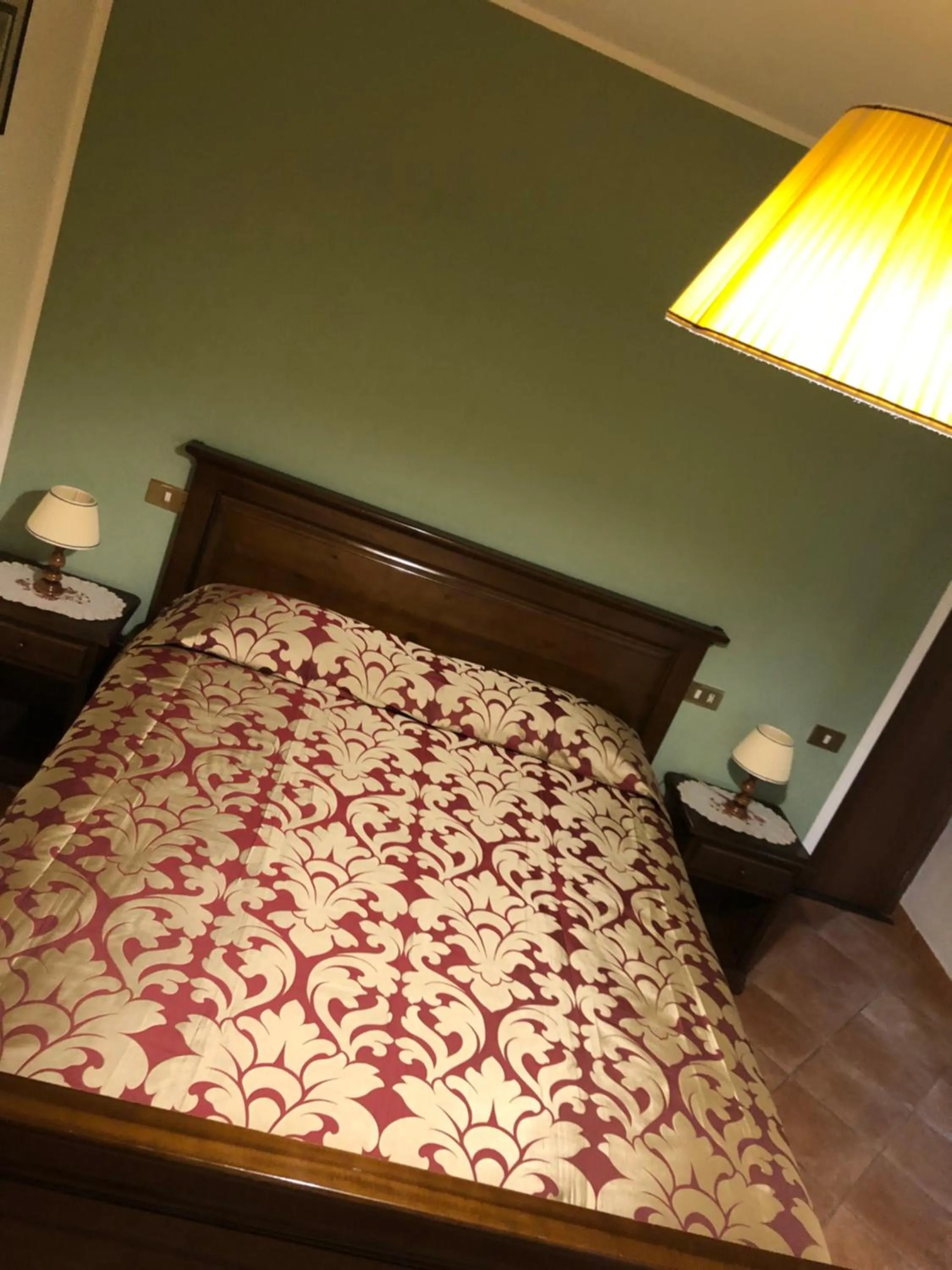Bed in Albergo Miramonti