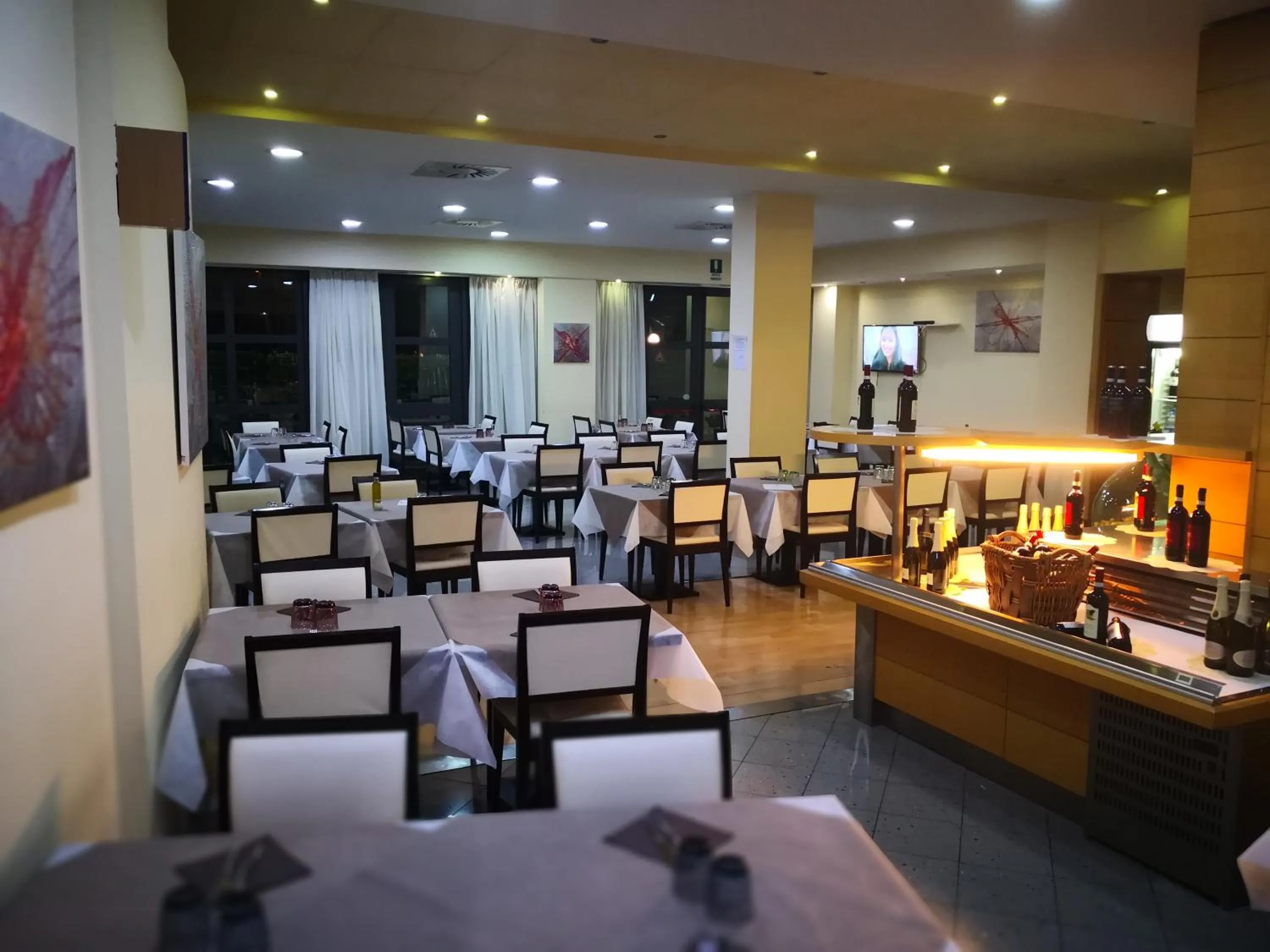 Restaurant/places to eat in Hotel Ristorante Trendy