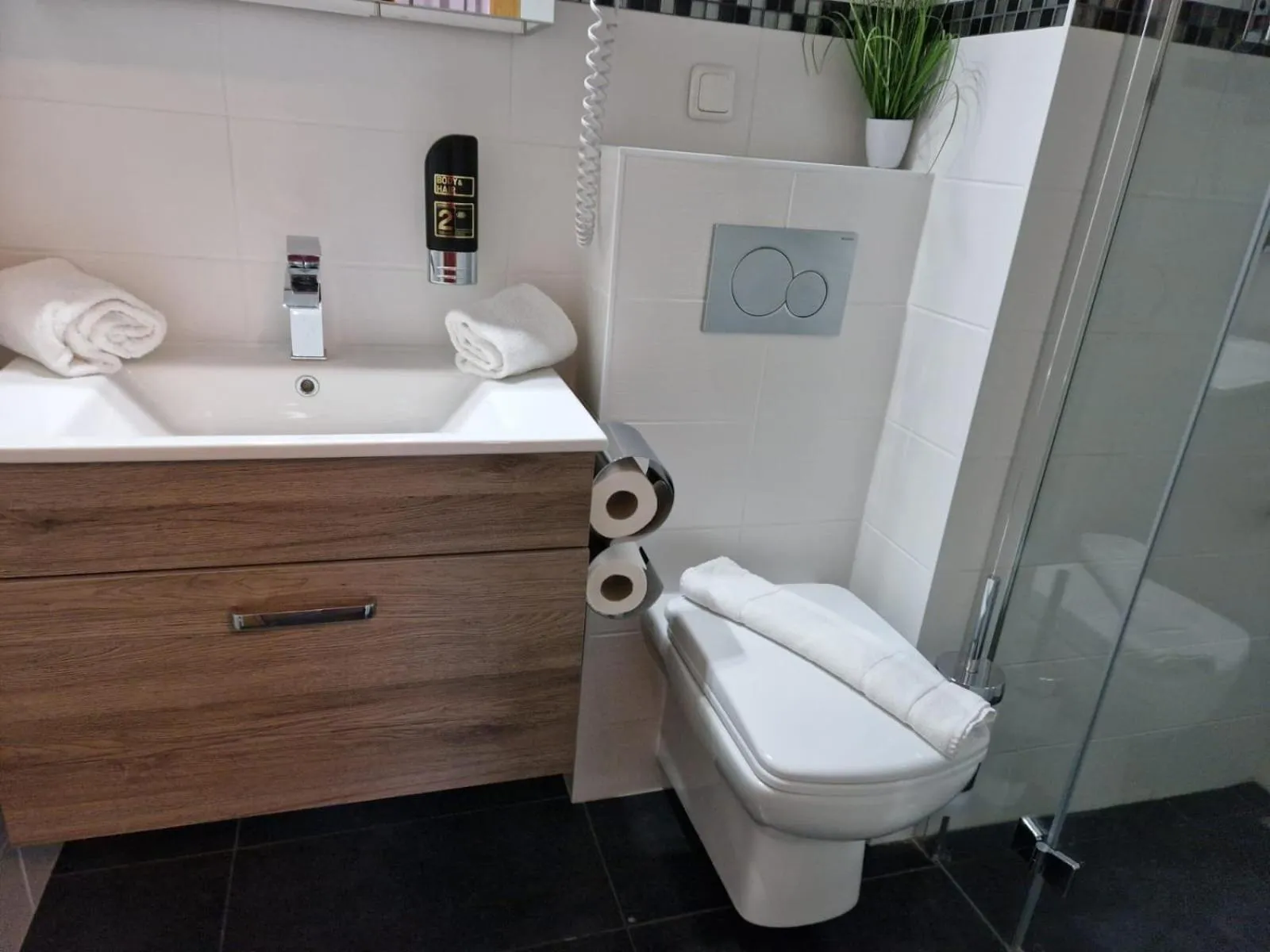 Bathroom in Hotel Paidion