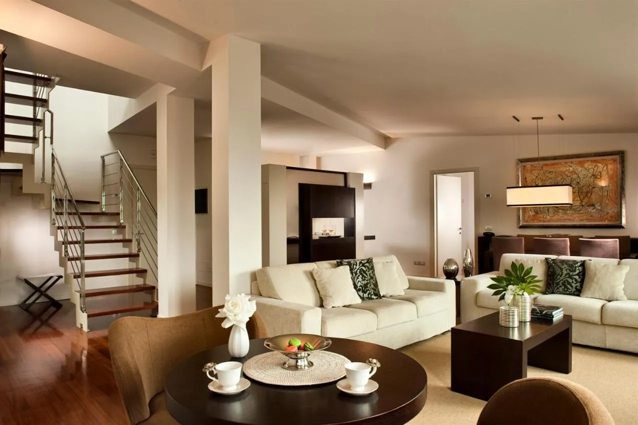 Living room in Eden Rock Resort