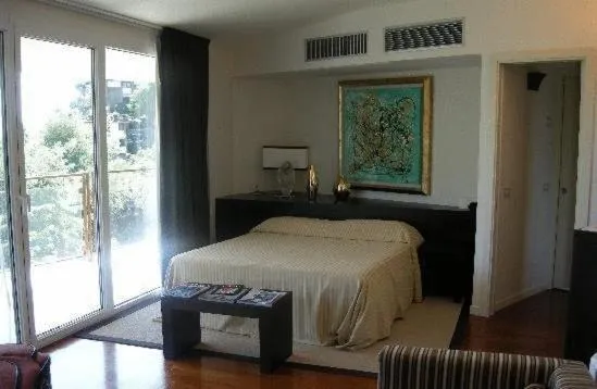 Bed in Eden Rock Resort