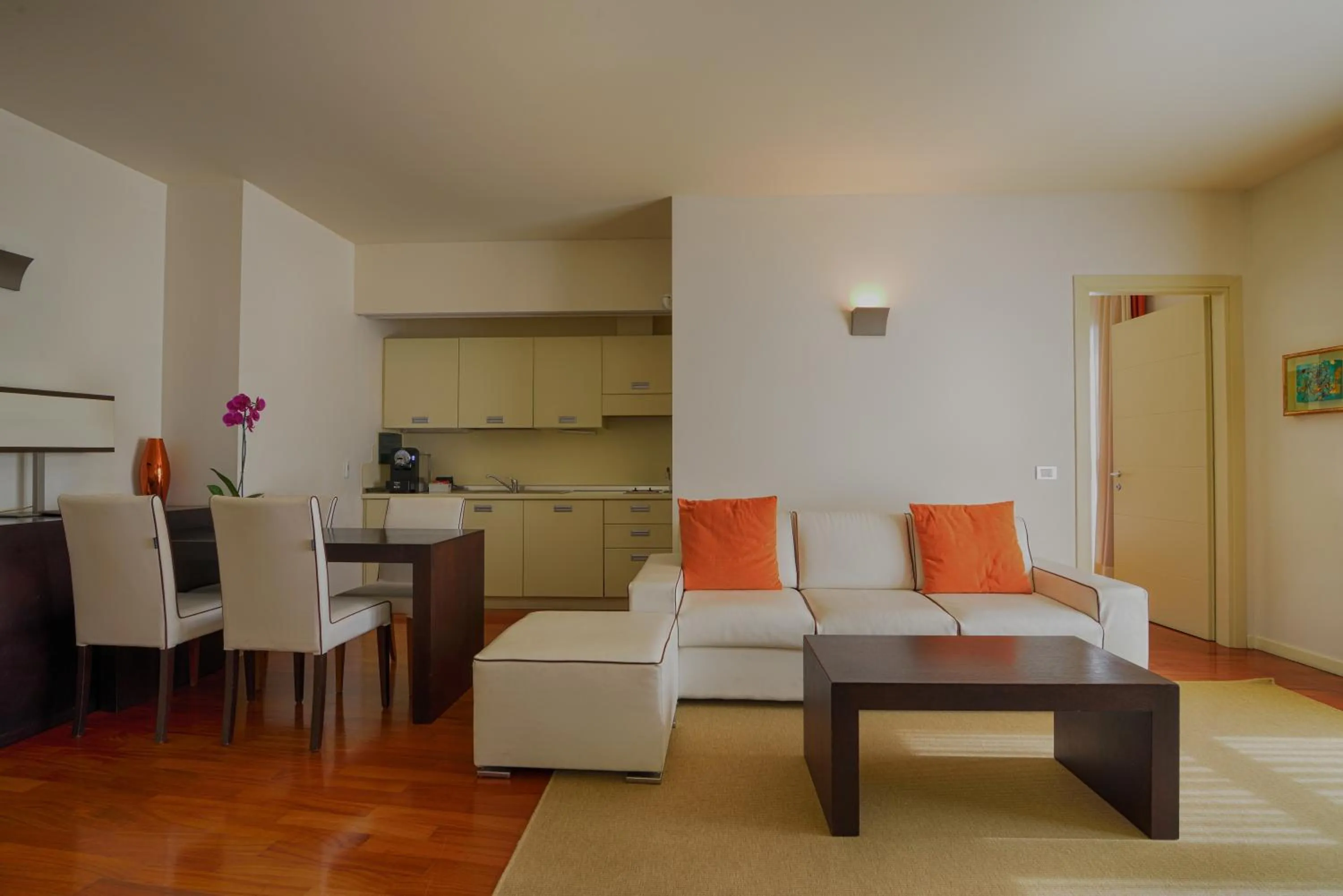 Kitchen or kitchenette in Eden Rock Resort