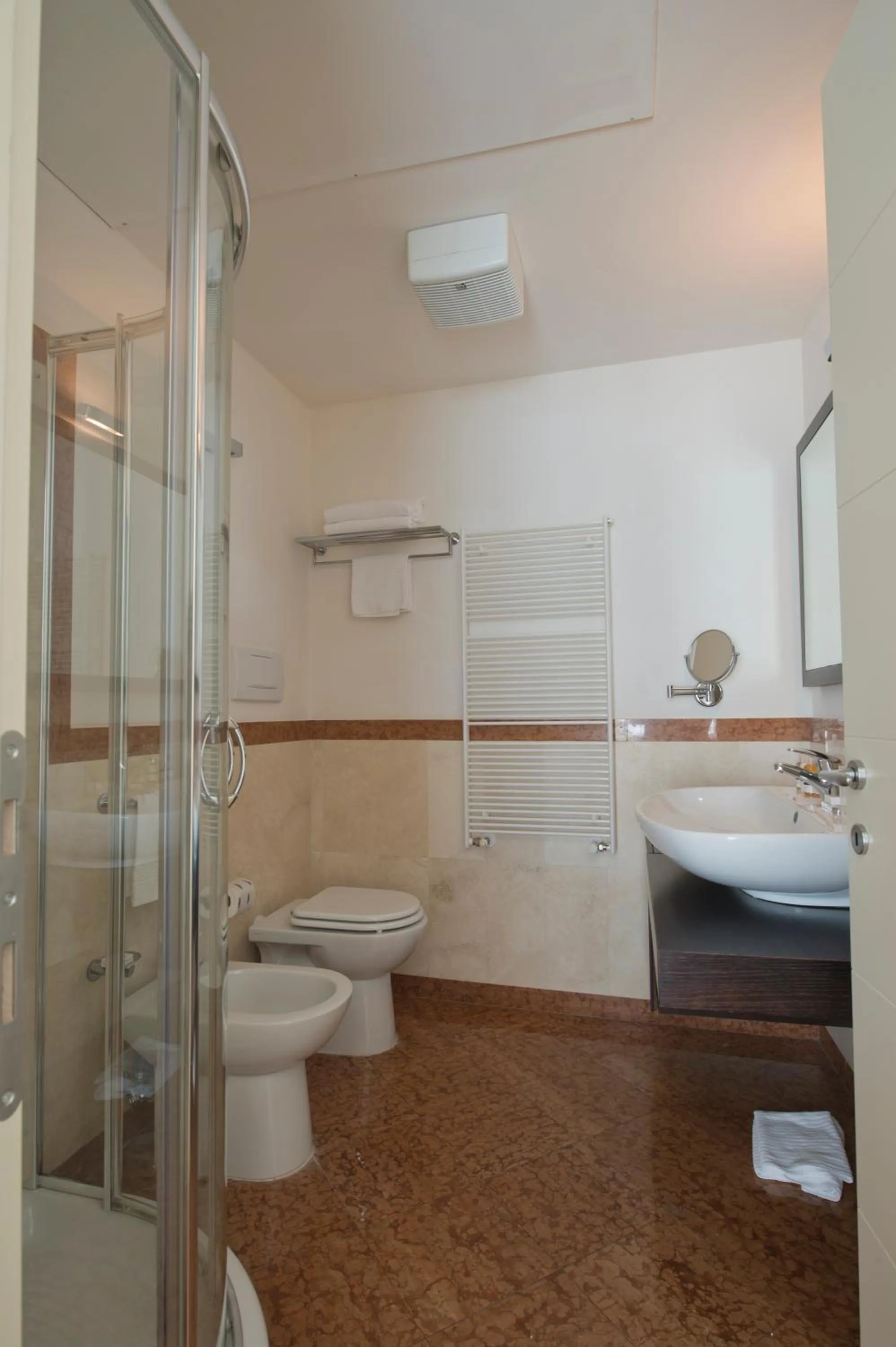 Bathroom in Eden Rock Resort