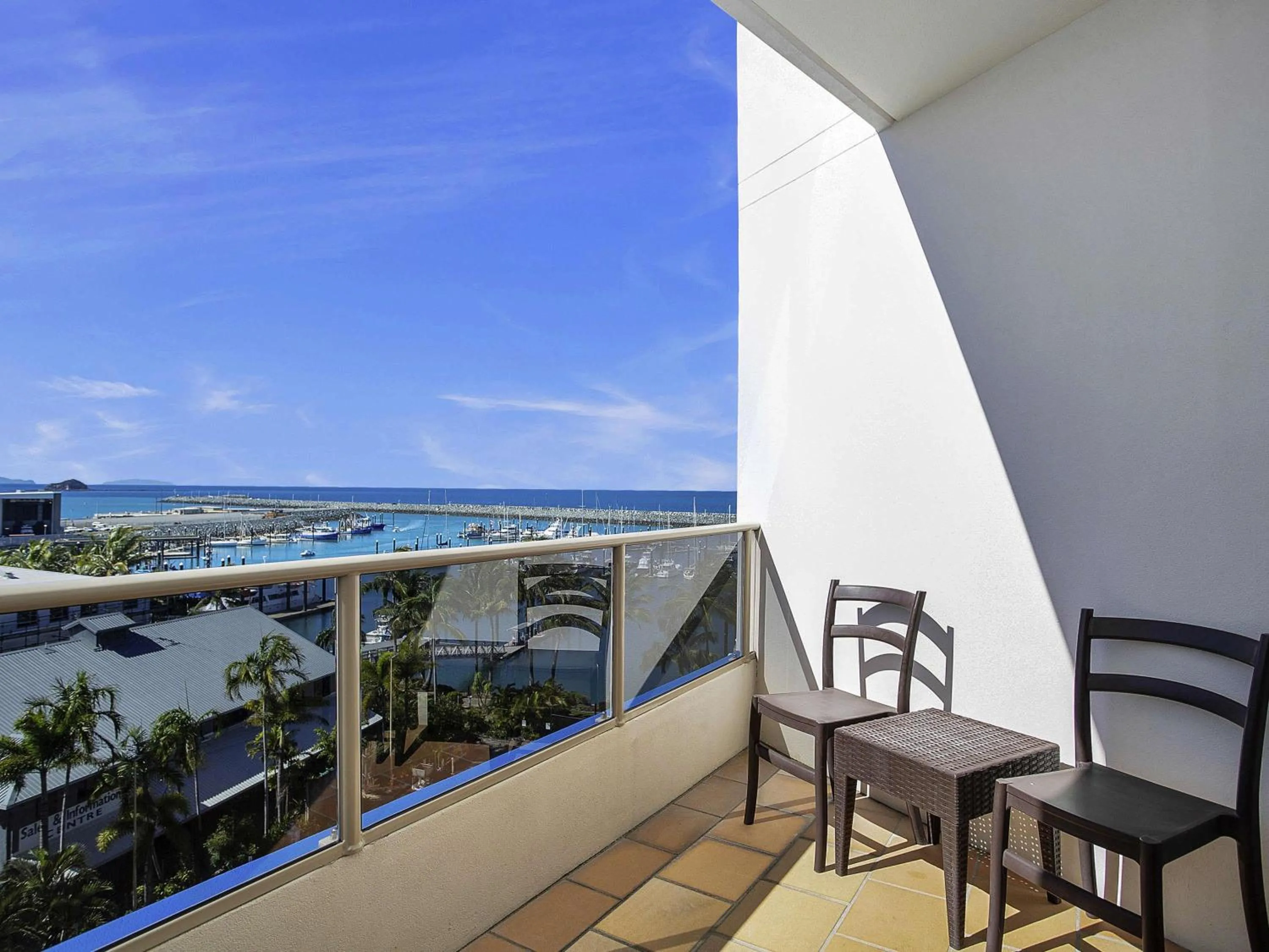 Bedroom in Mantra Mackay