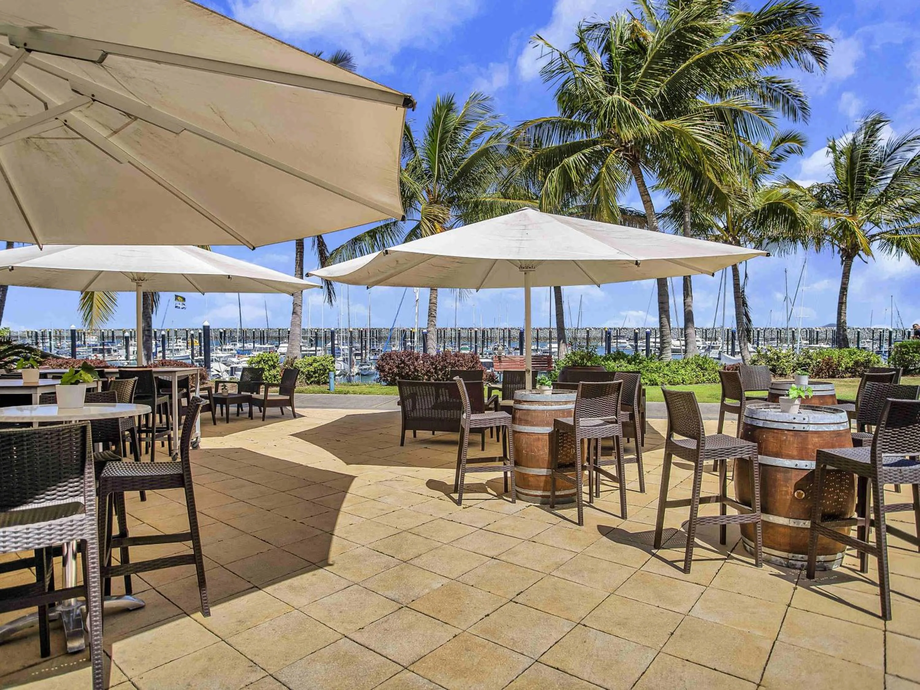 Lounge or bar in Mantra Mackay