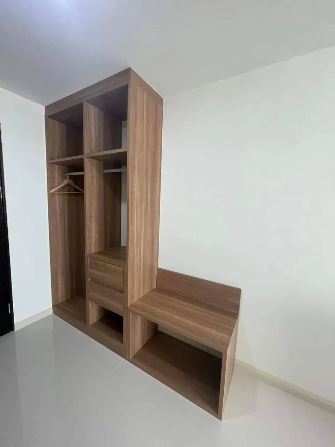 wardrobe in Christella Hotel Laemchabang