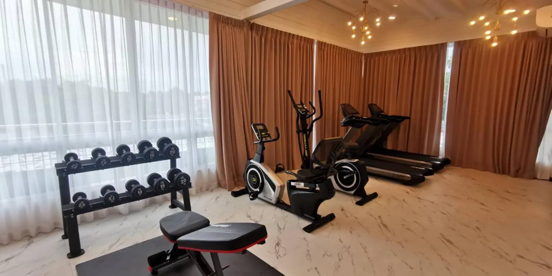 Fitness centre/facilities in Christella Hotel Laemchabang