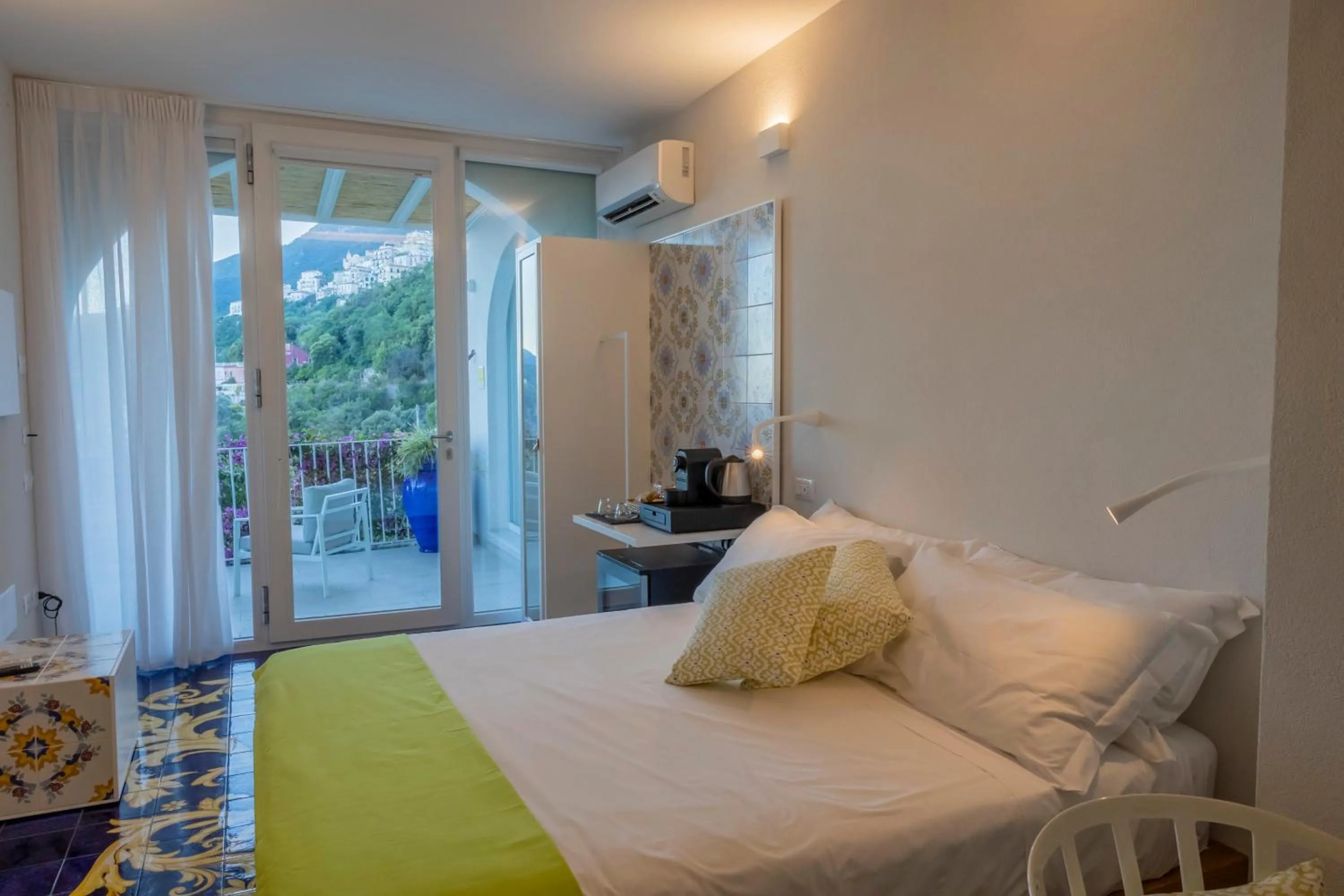Bedroom, Bed in Decori Suites Amalfi Coast - Free Parking