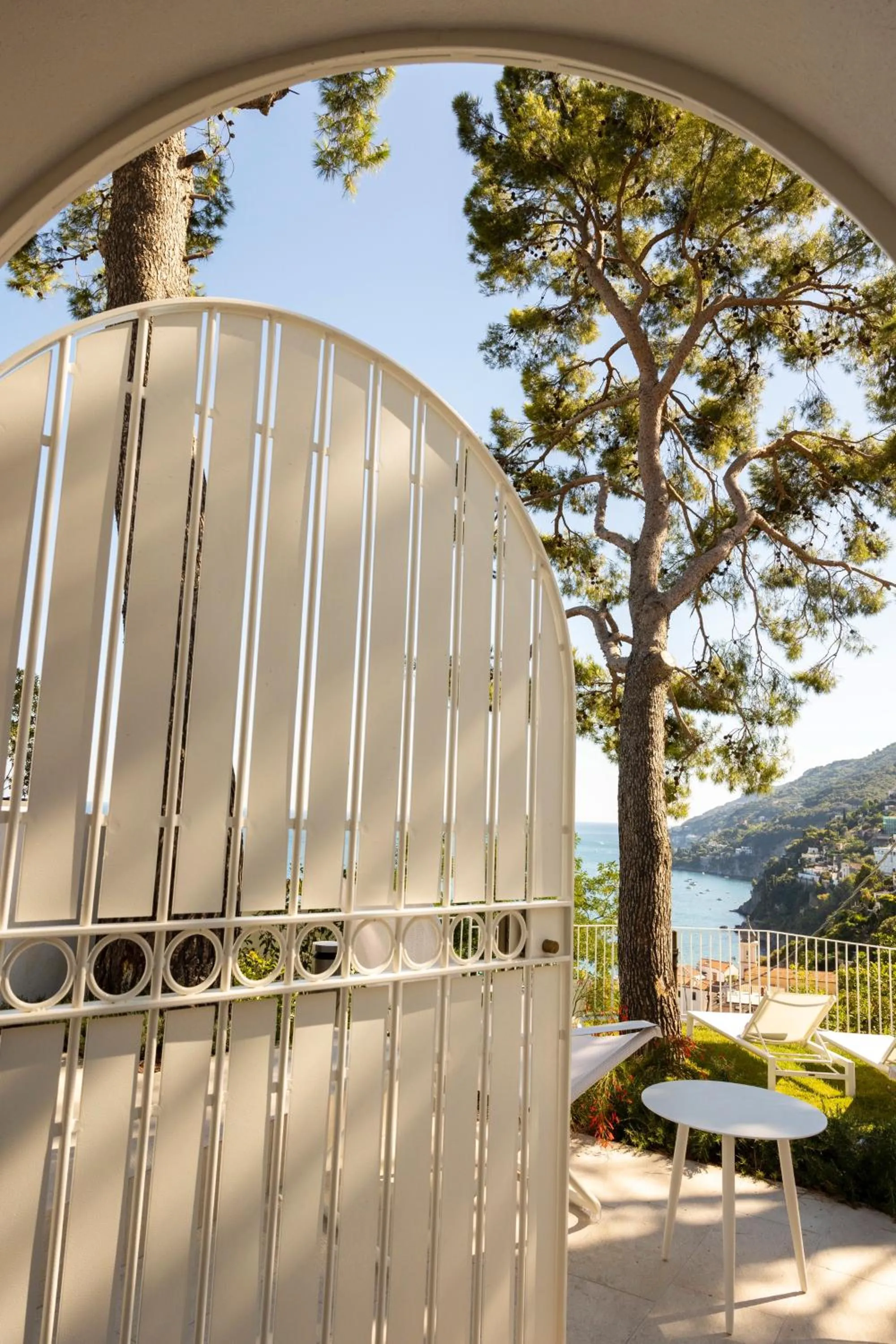 Garden in Decori Suites Amalfi Coast - Free Parking