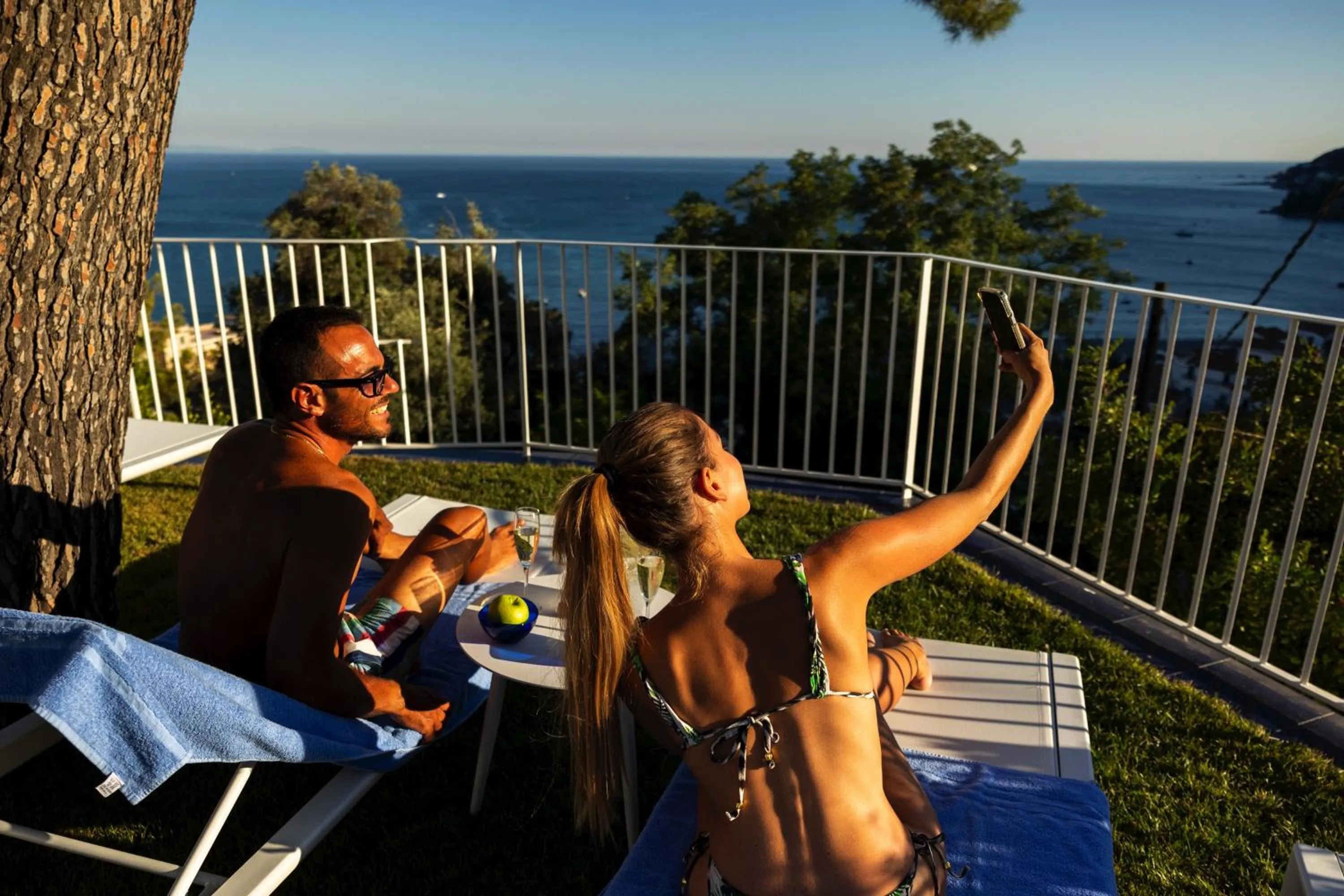 Garden in Decori Suites Amalfi Coast - Free Parking