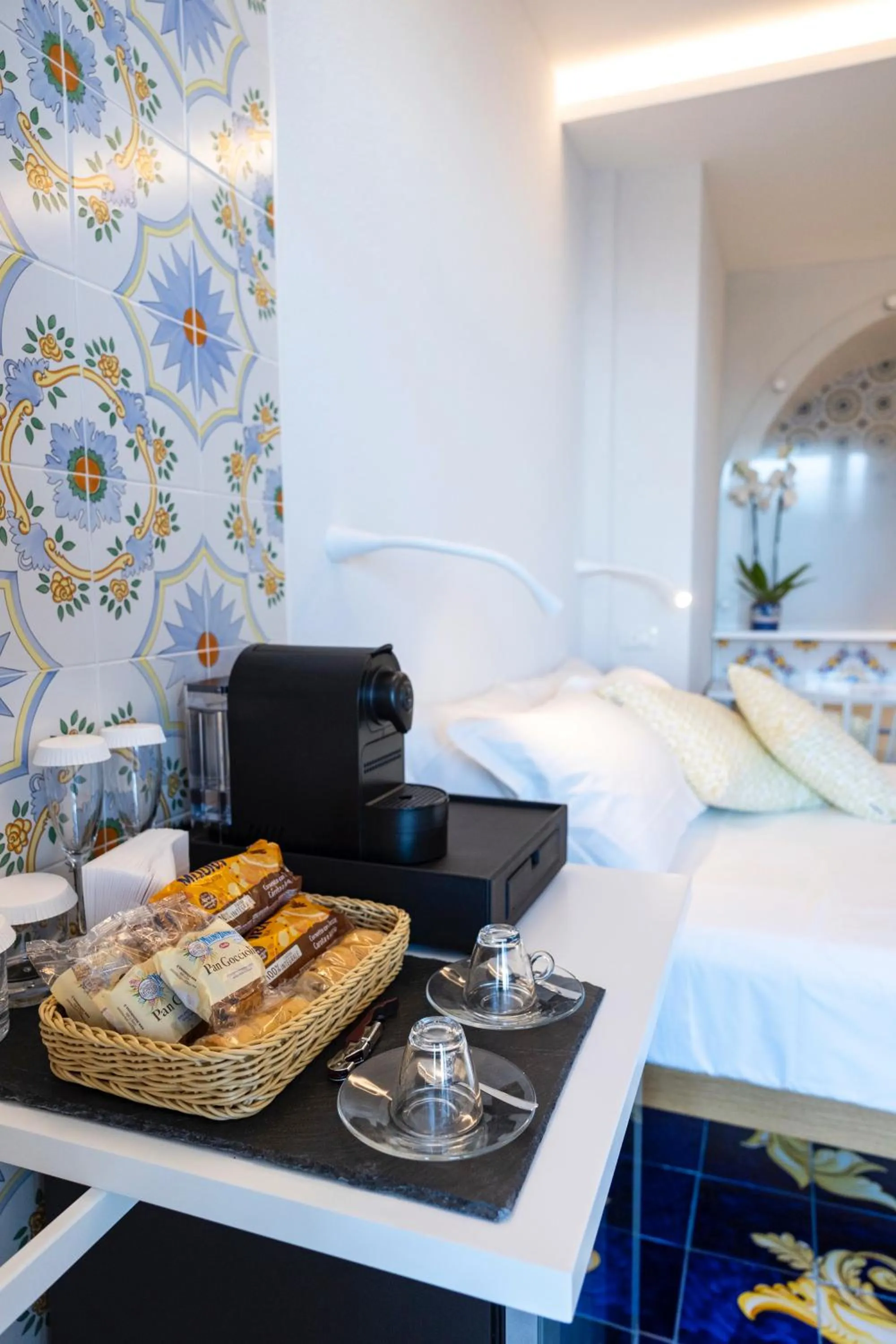 Bedroom, Bed in Decori Suites Amalfi Coast - Free Parking