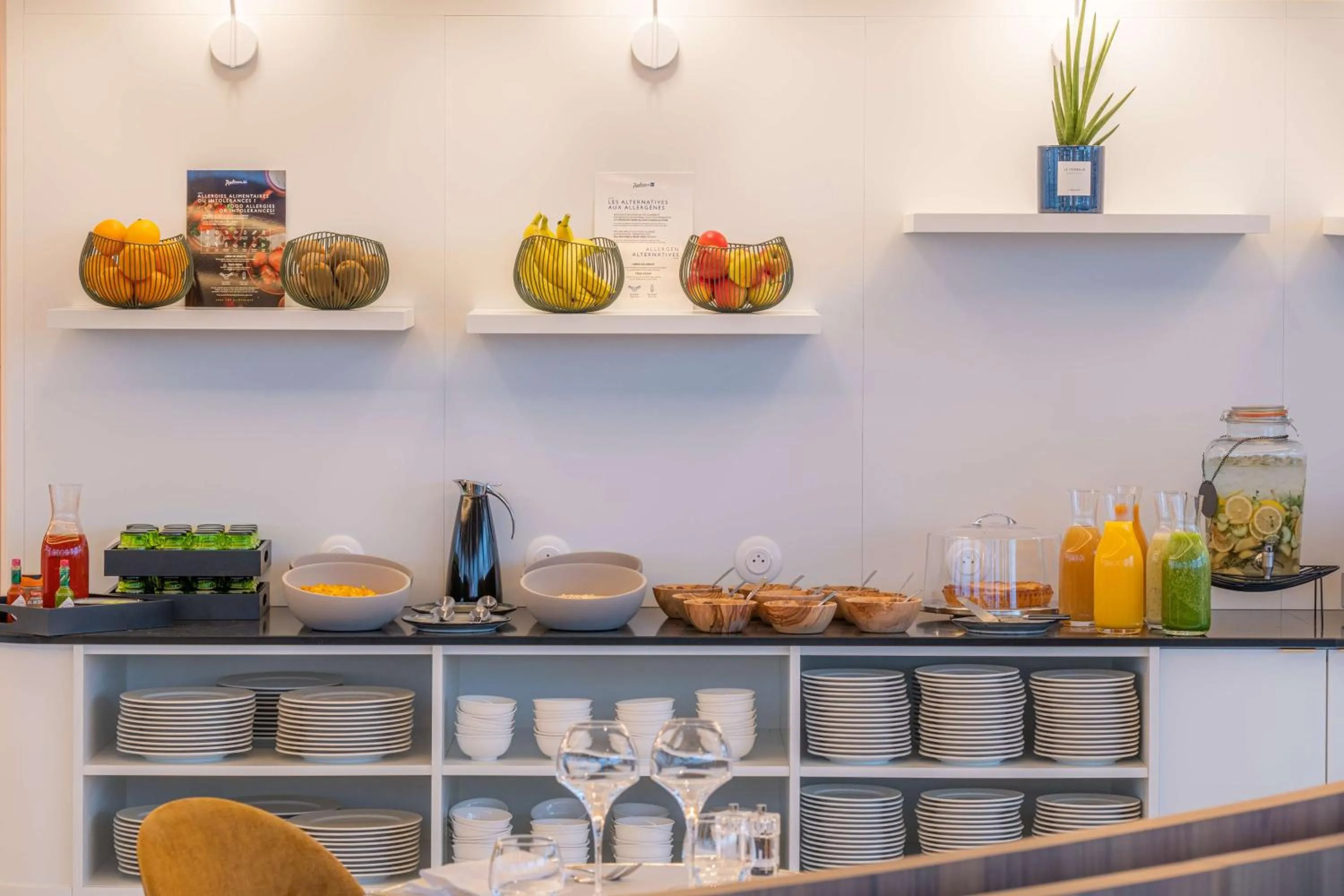 Breakfast in Radisson Blu Grand Hotel & Spa, Malo-Les-Bains