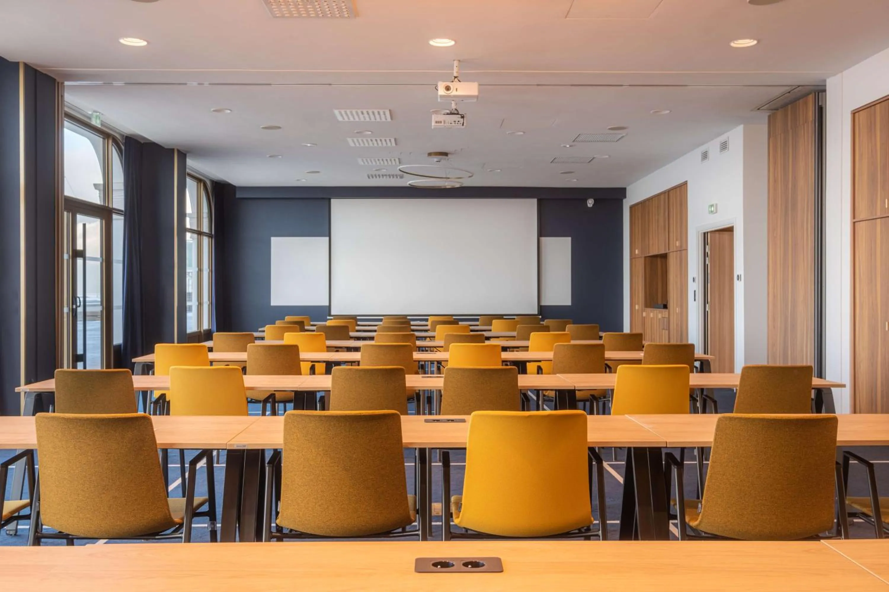 Meeting/conference room in Radisson Blu Grand Hotel & Spa, Malo-Les-Bains