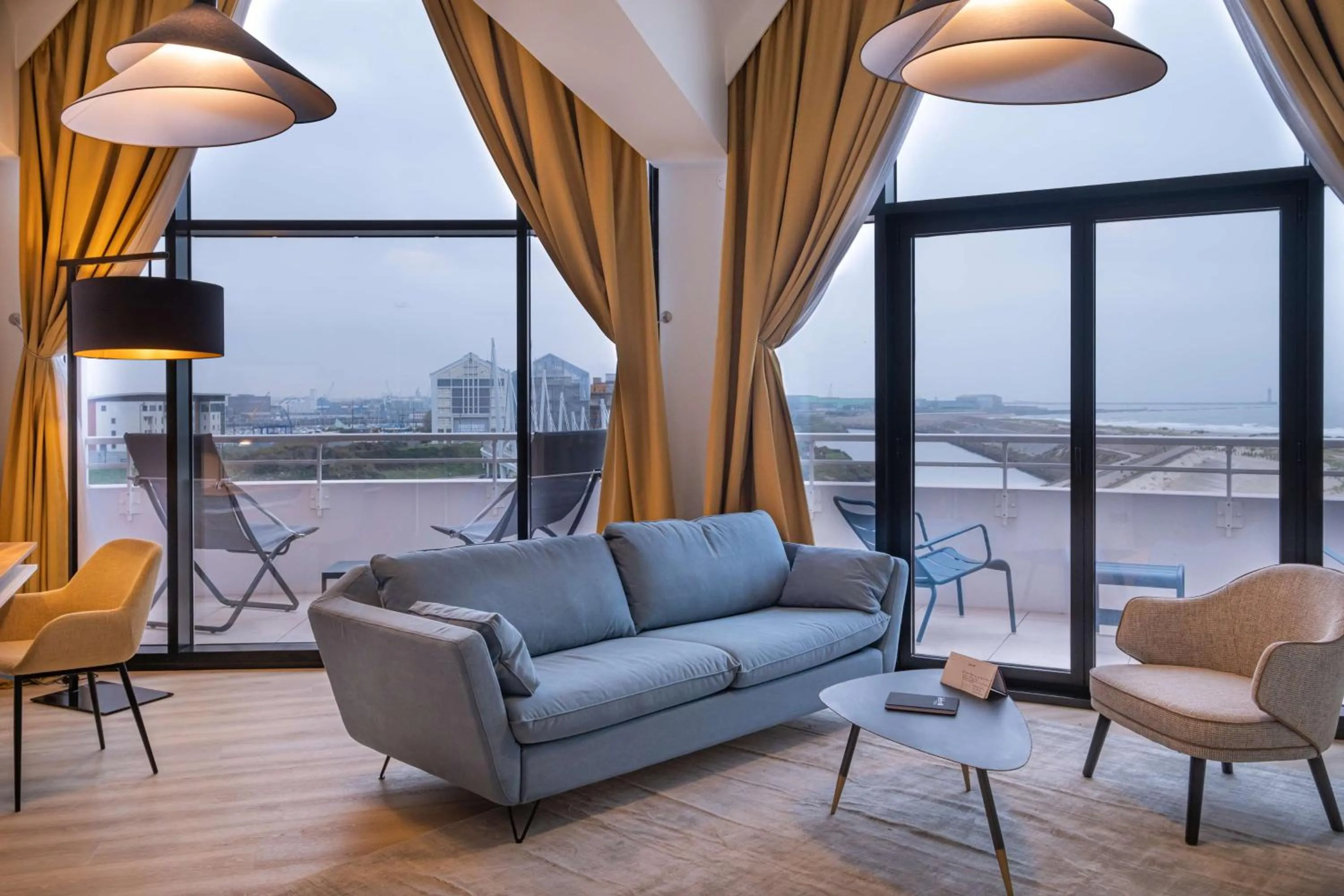 Photo of the whole room in Radisson Blu Grand Hotel & Spa, Malo-Les-Bains