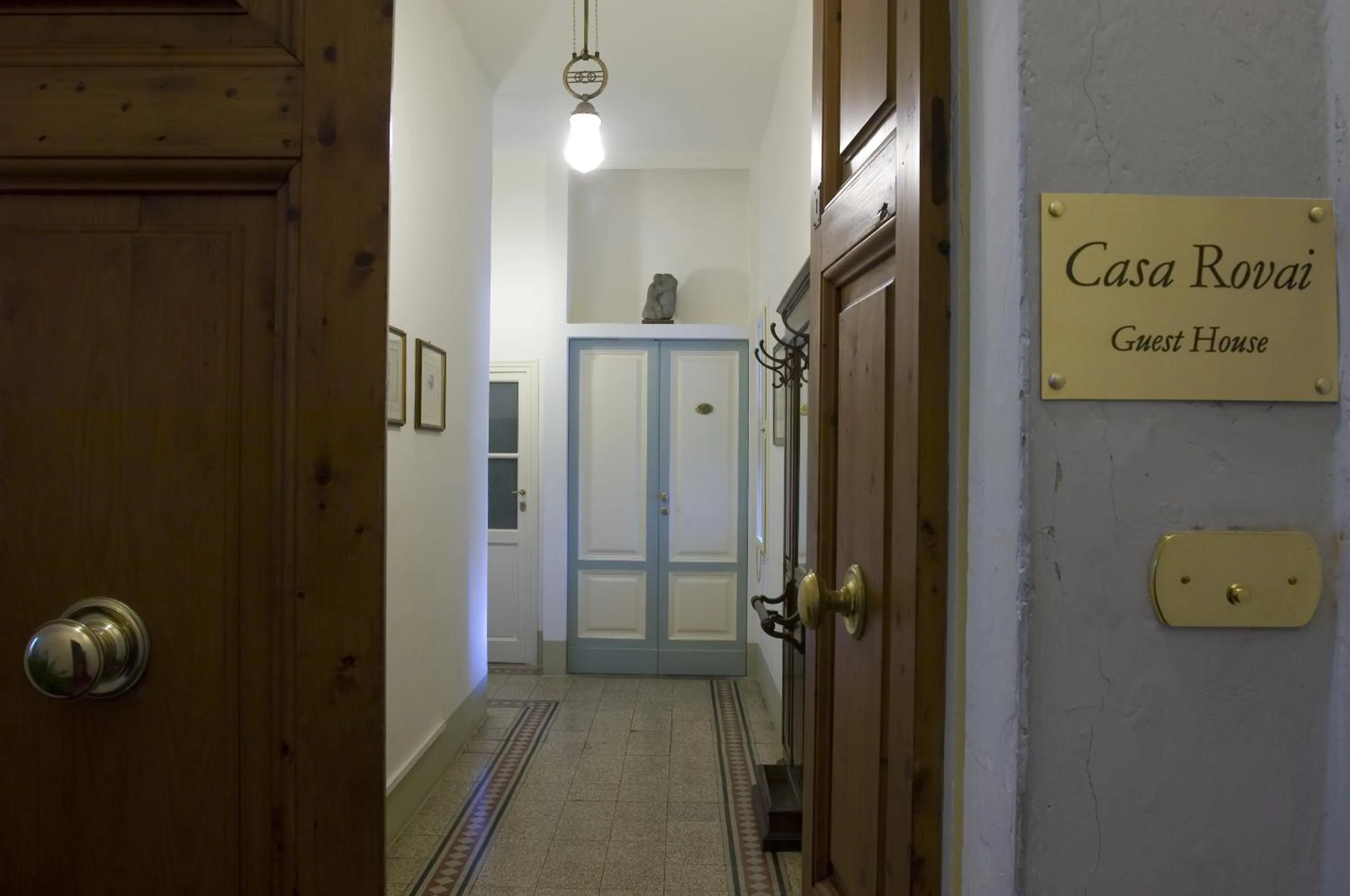 Facade/entrance in Casa Rovai Guest House