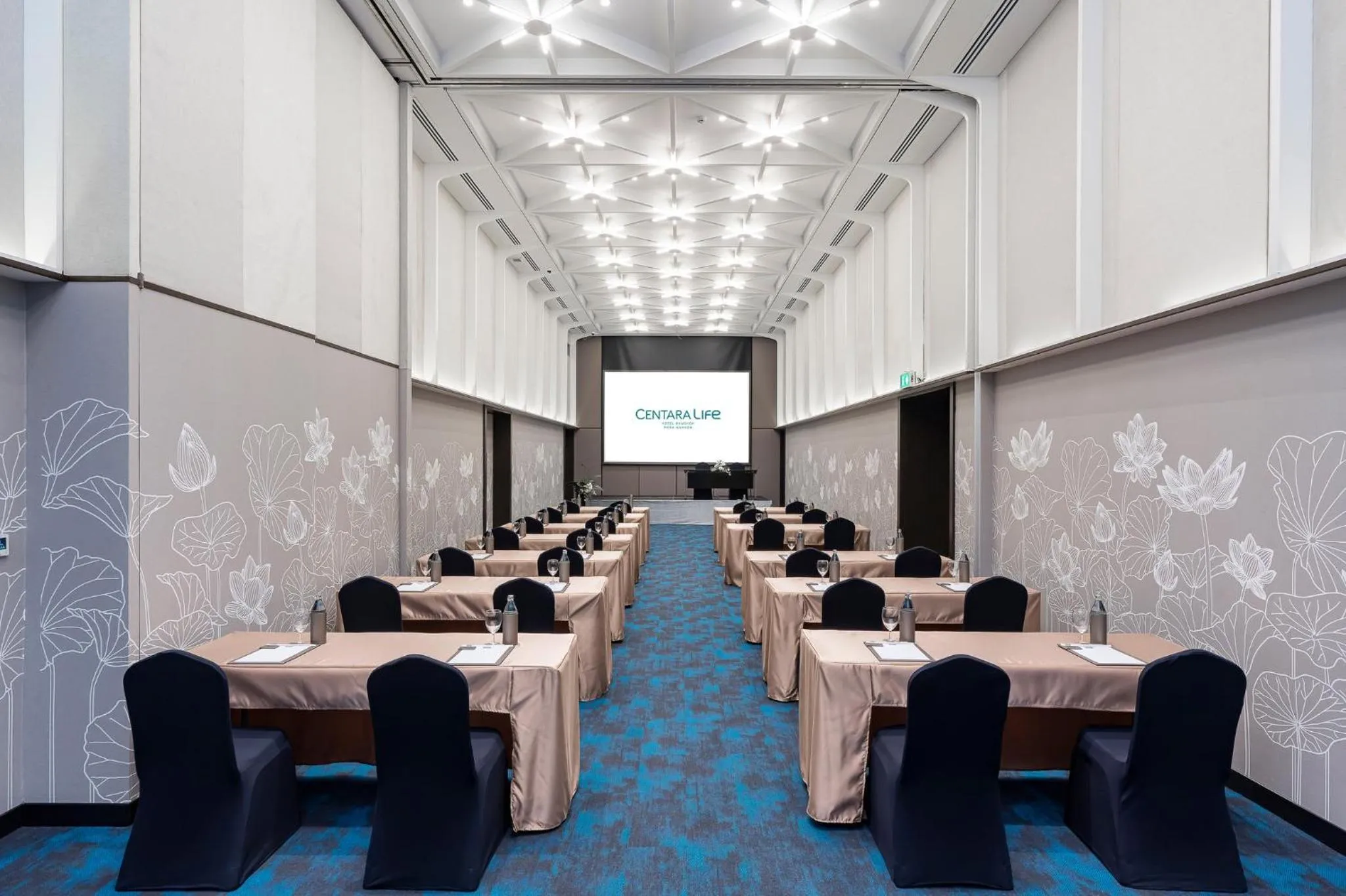 Meeting/conference room in Centara Life Hotel Bangkok Phra Nakhon