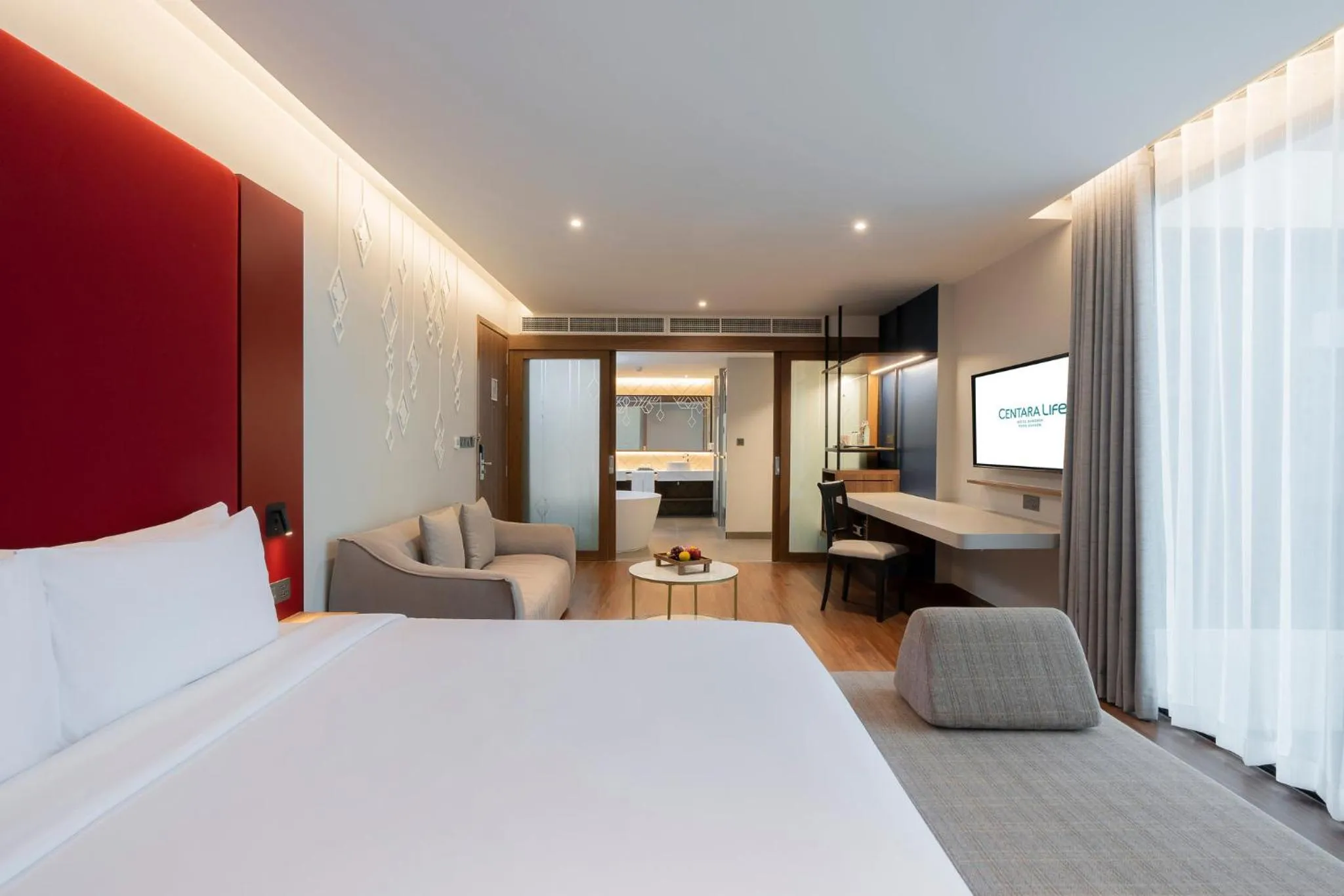 Bedroom, Bed in Centara Life Hotel Bangkok Phra Nakhon