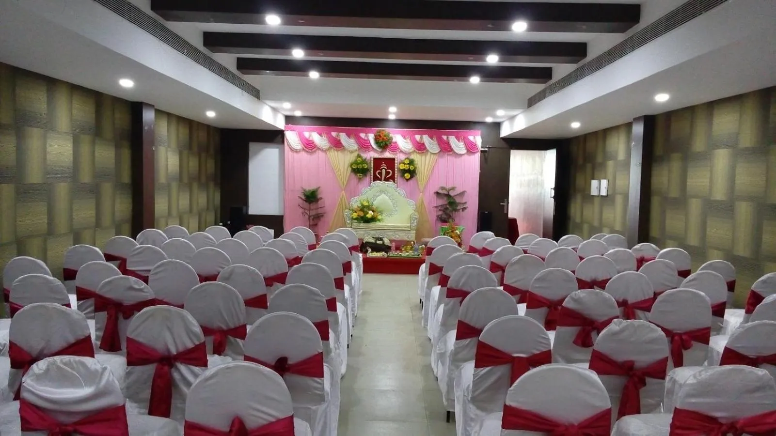 Business facilities in THE PEBBLE Boutique Hotel