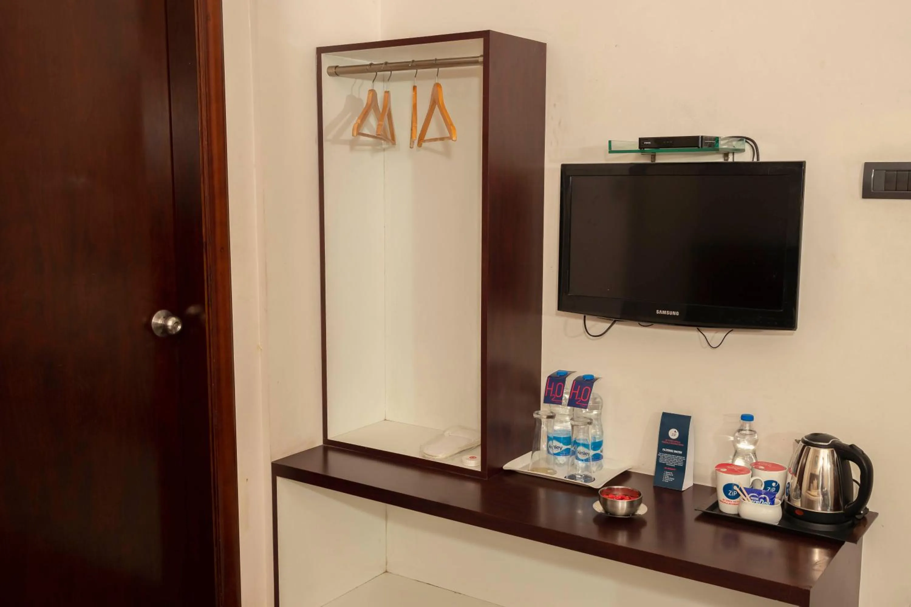 Coffee/tea facilities in THE PEBBLE Boutique Hotel