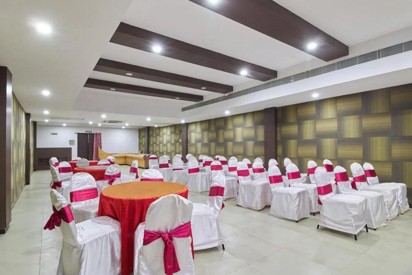 Business facilities in THE PEBBLE Boutique Hotel