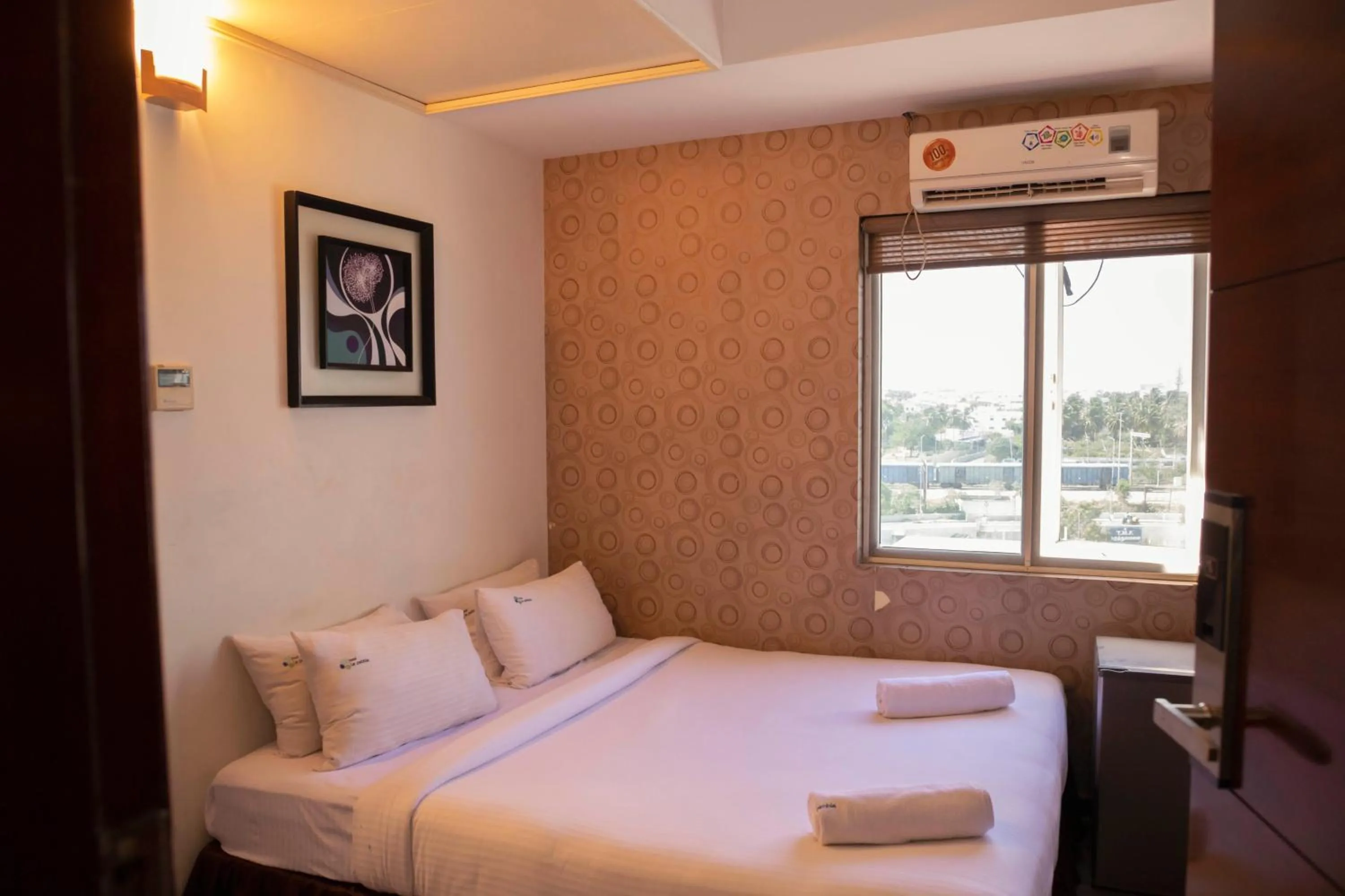 Bedroom, Bed in THE PEBBLE Boutique Hotel